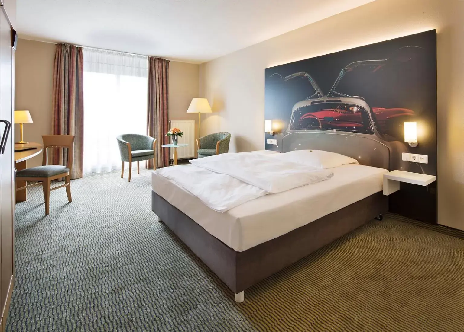 Photo of the whole room, Bed in Erikson Hotel