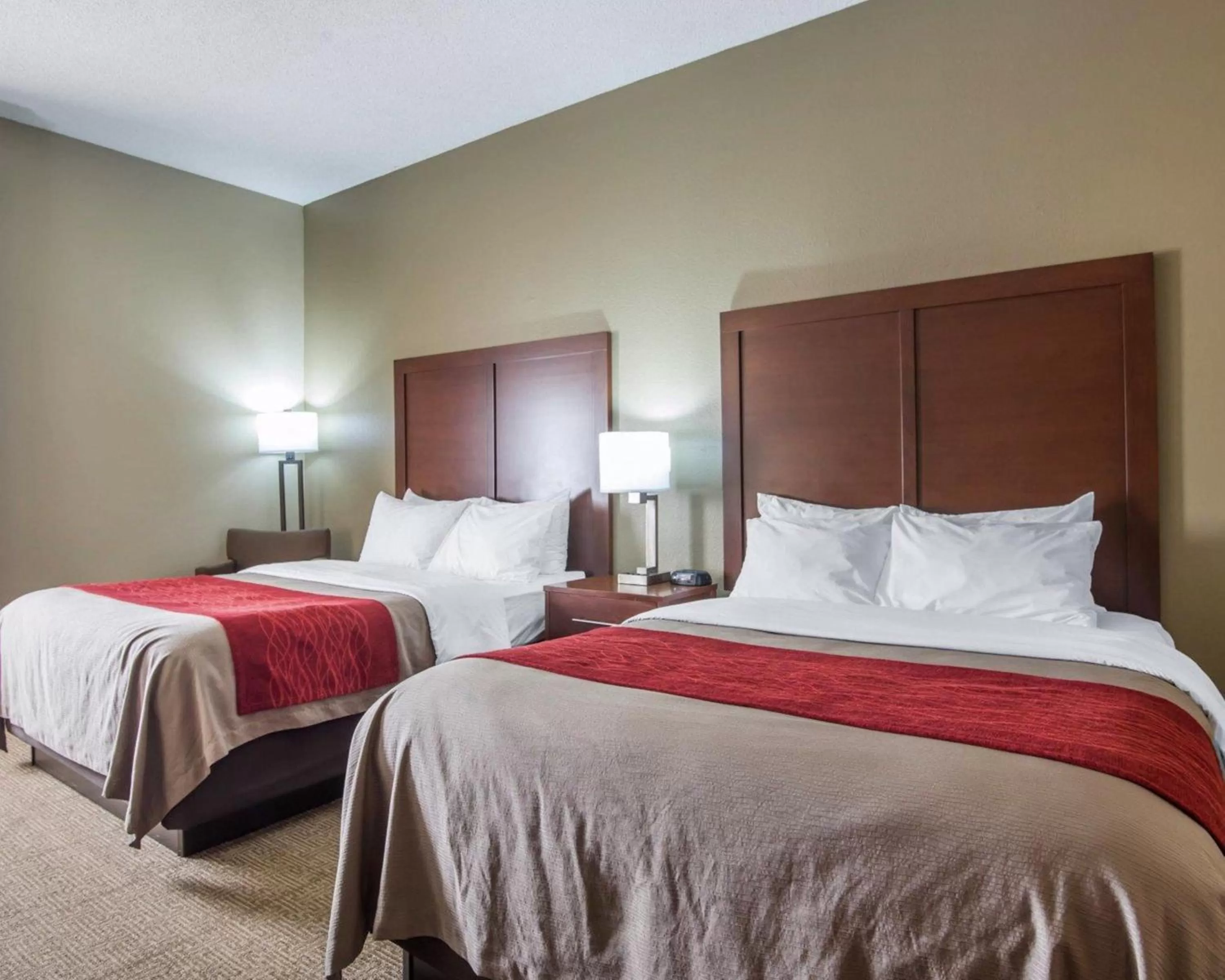 Queen Room with Two Queen Beds - Non-Smoking in Comfort Inn Grain Valley