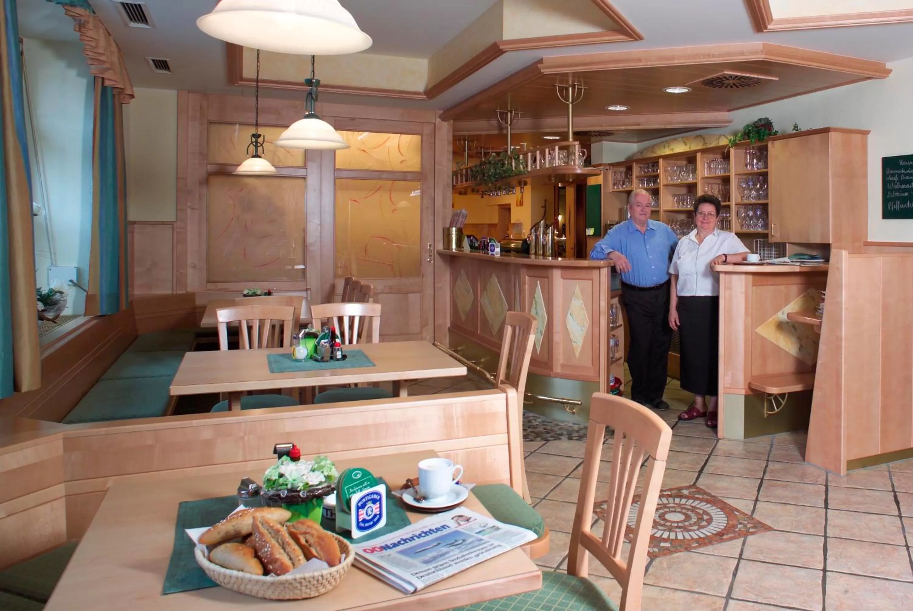 Restaurant/places to eat in Hotel Restaurant Wallner I contactless check-in