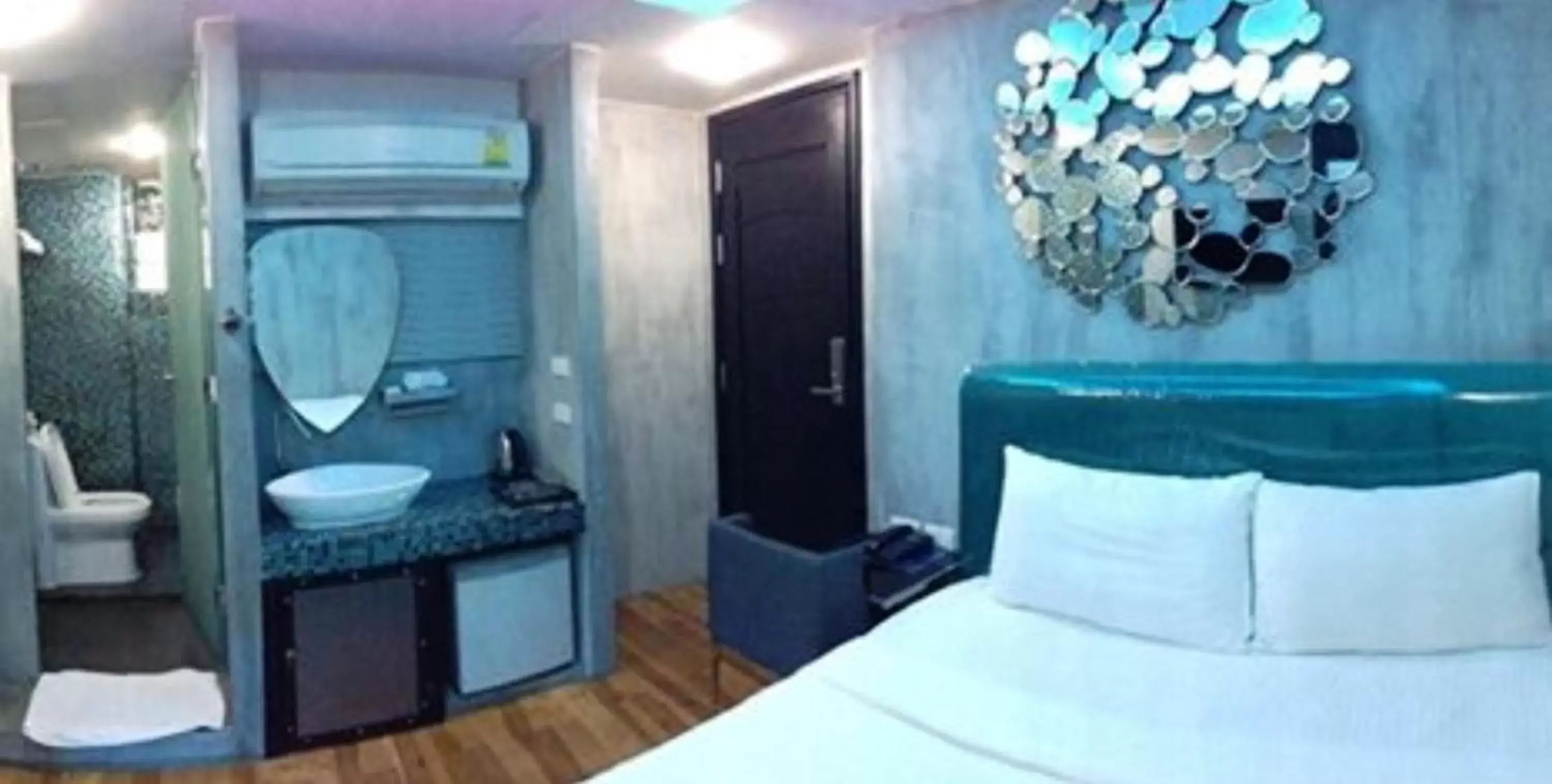 Photo of the whole room, Bathroom in Blutique Hotel
