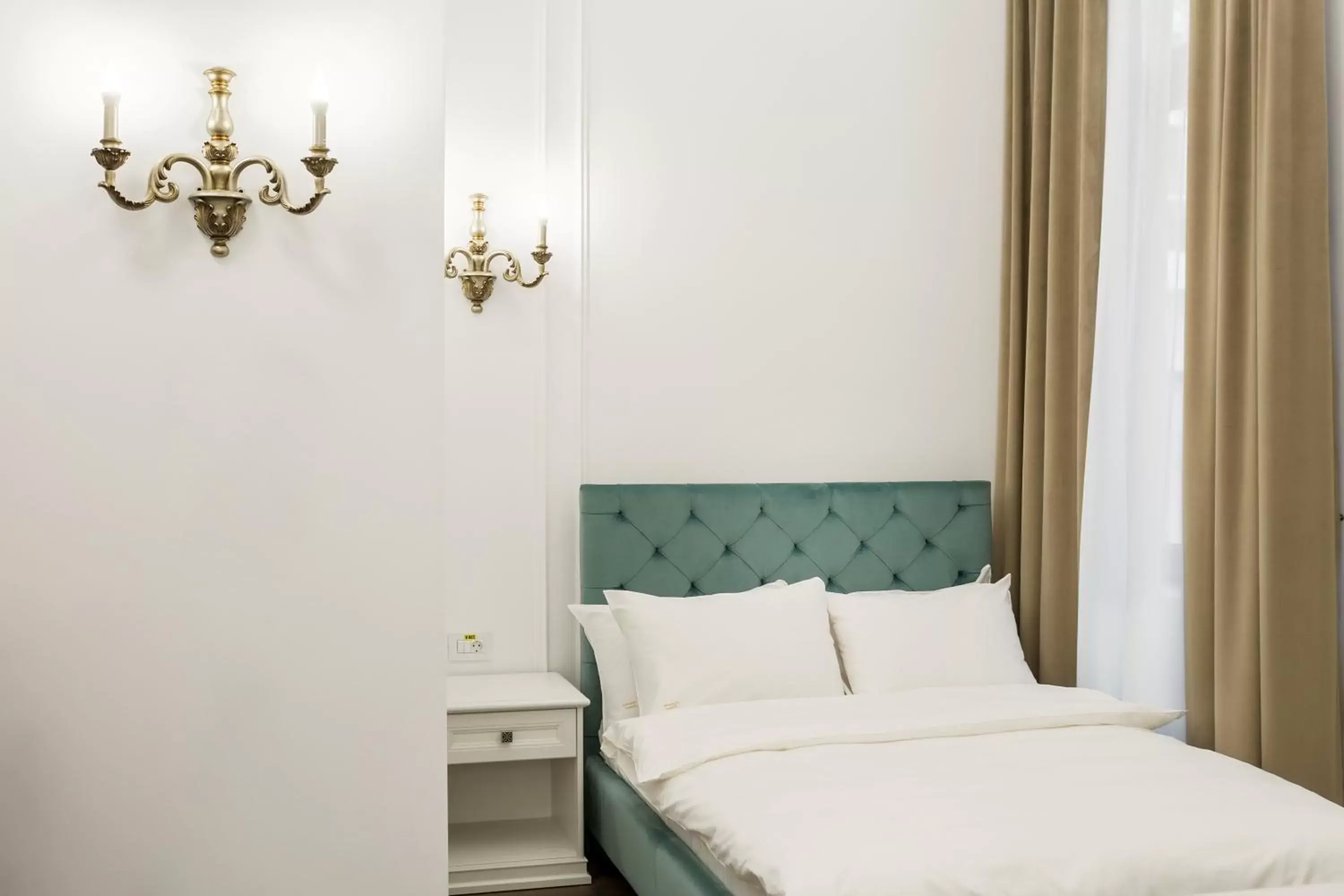 Bed in Lahovary Palace Hotel Bed in Lahovary Palace Hotel