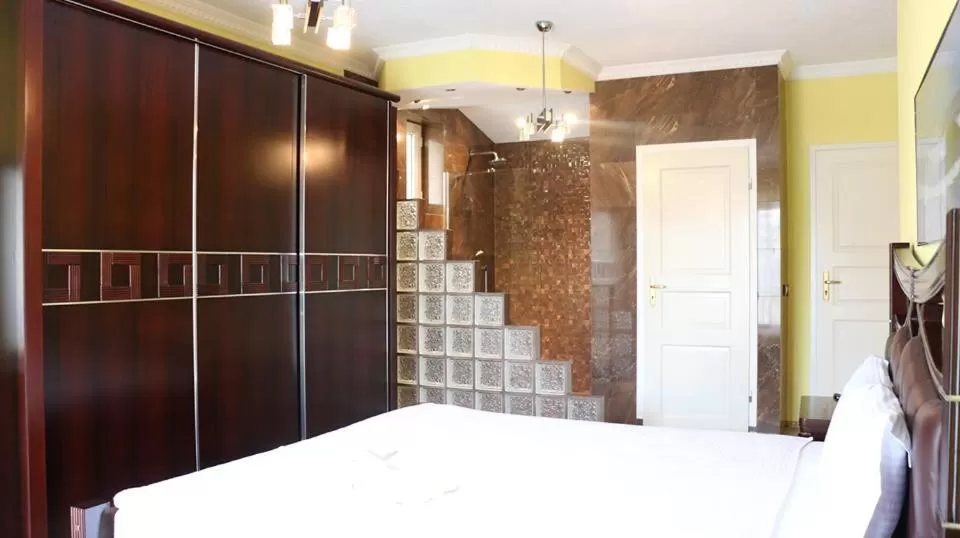 Photo of the whole room, Bed in Hotel Begolli