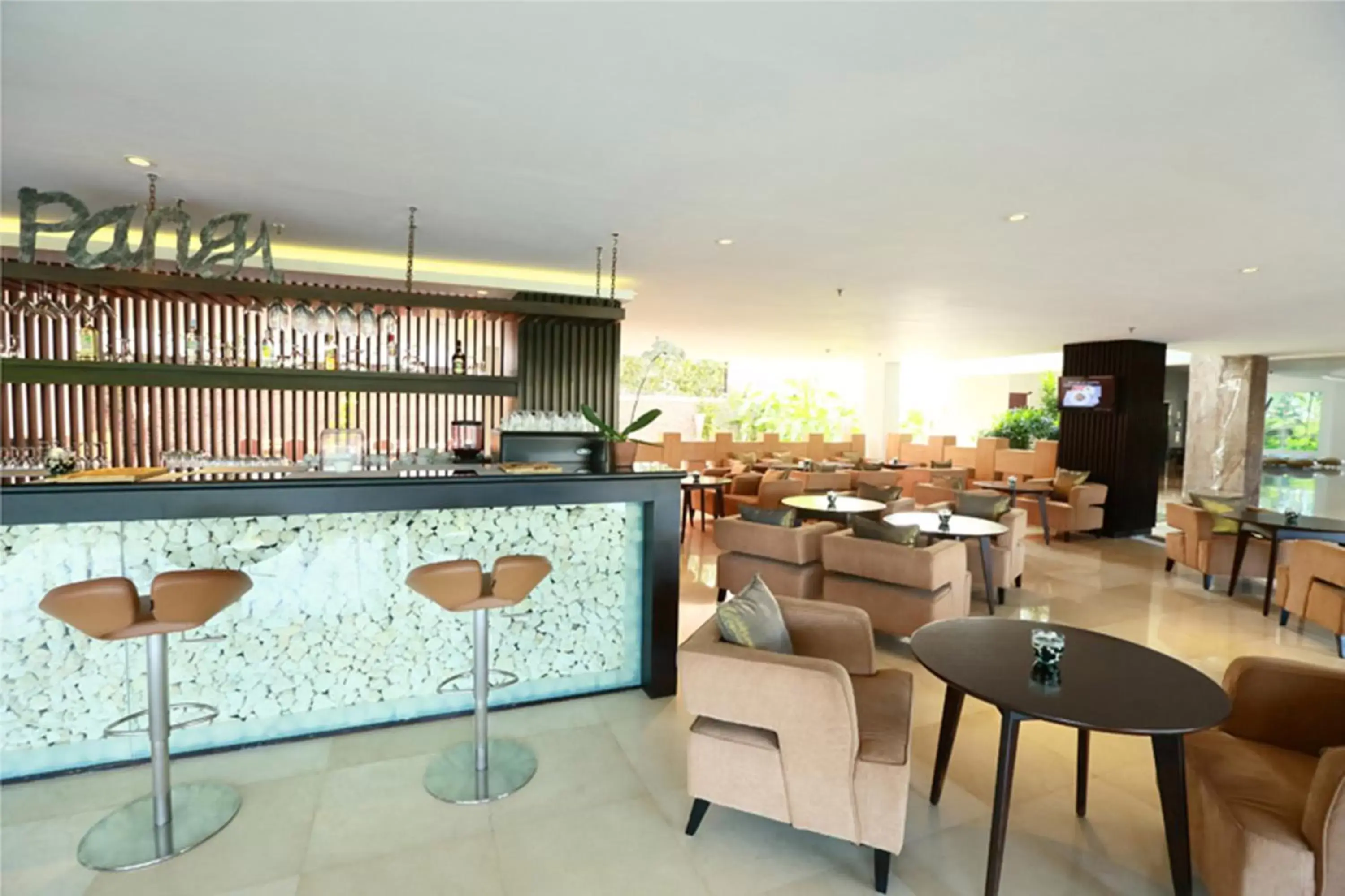 Lounge or bar, Lounge/Bar in b Hotel Bali & Spa