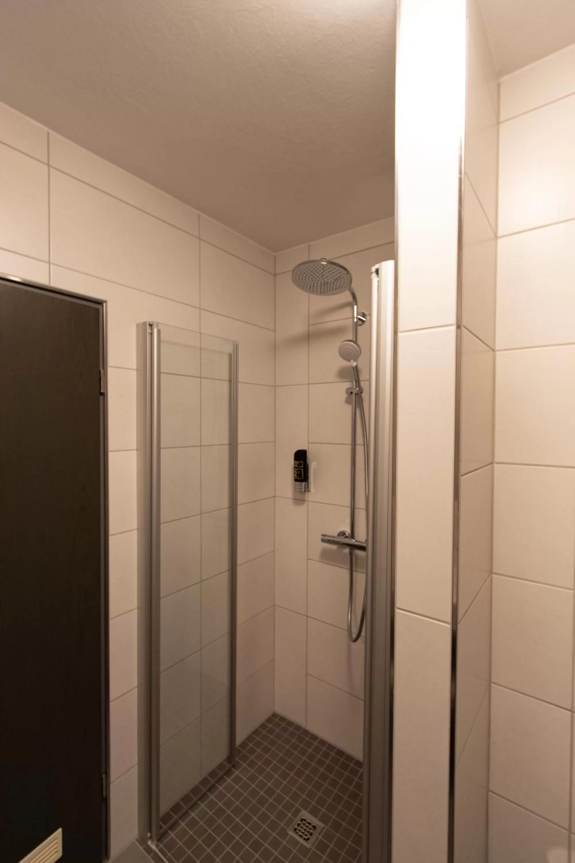 Bathroom in Central Hotel Wagenfeld