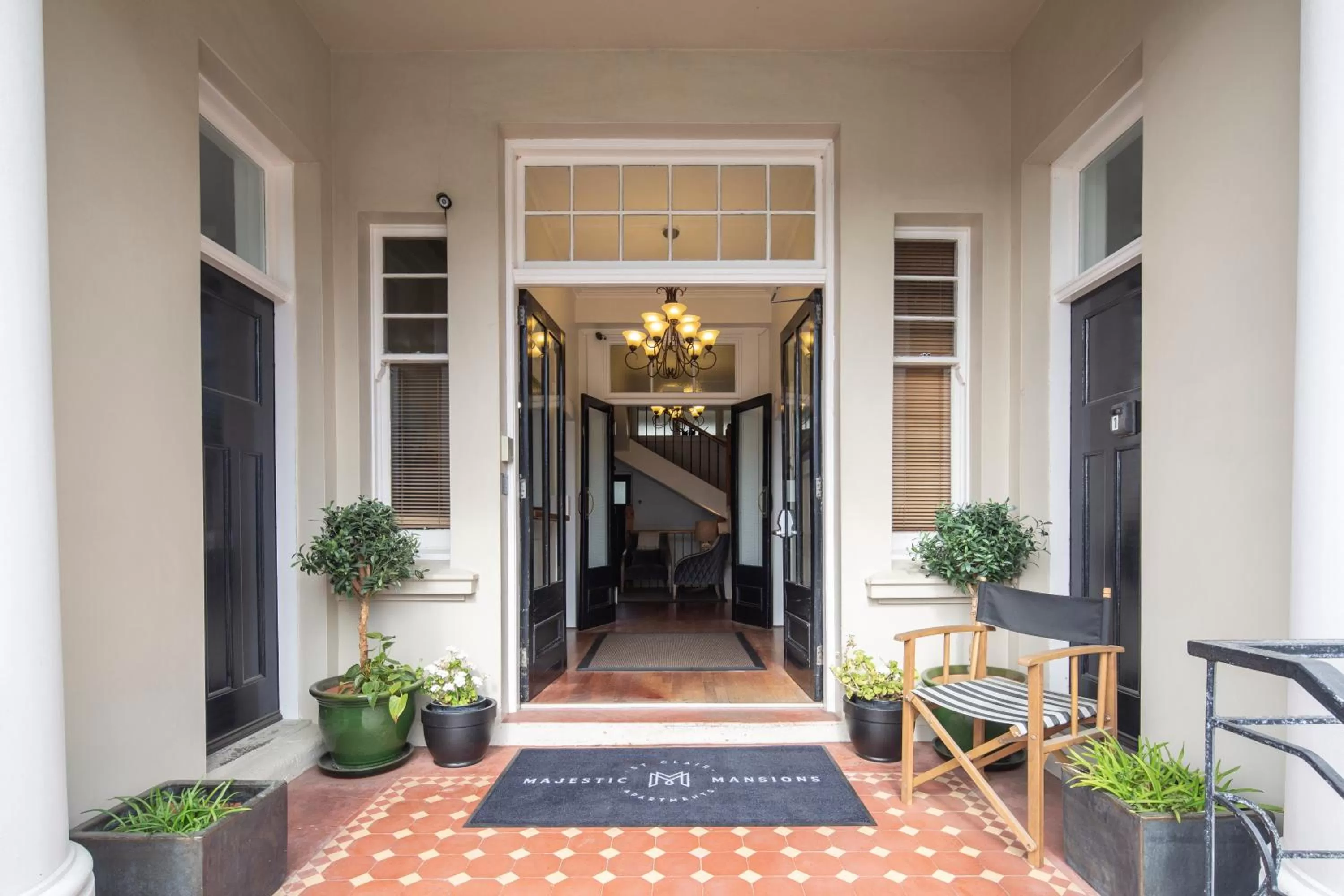 Majestic Mansions – Apartments at St Clair