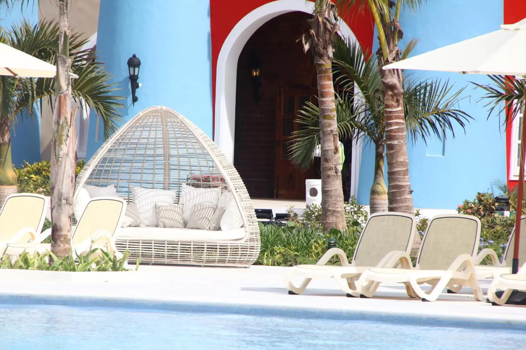 Patio, Swimming Pool in Bahia Principe Fantasia Punta Cana - All Inclusive