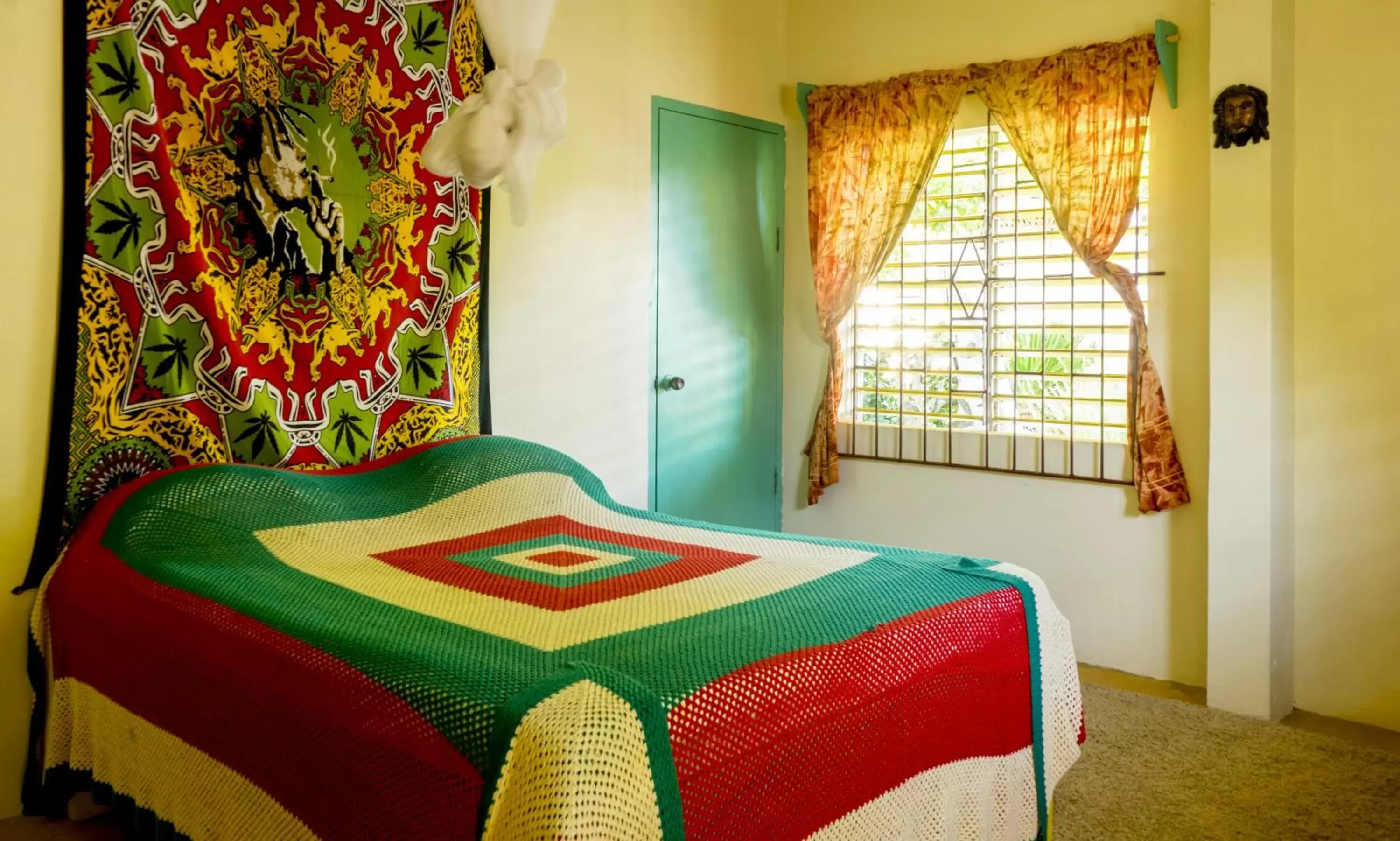 Bedroom, Bed in Zion Country