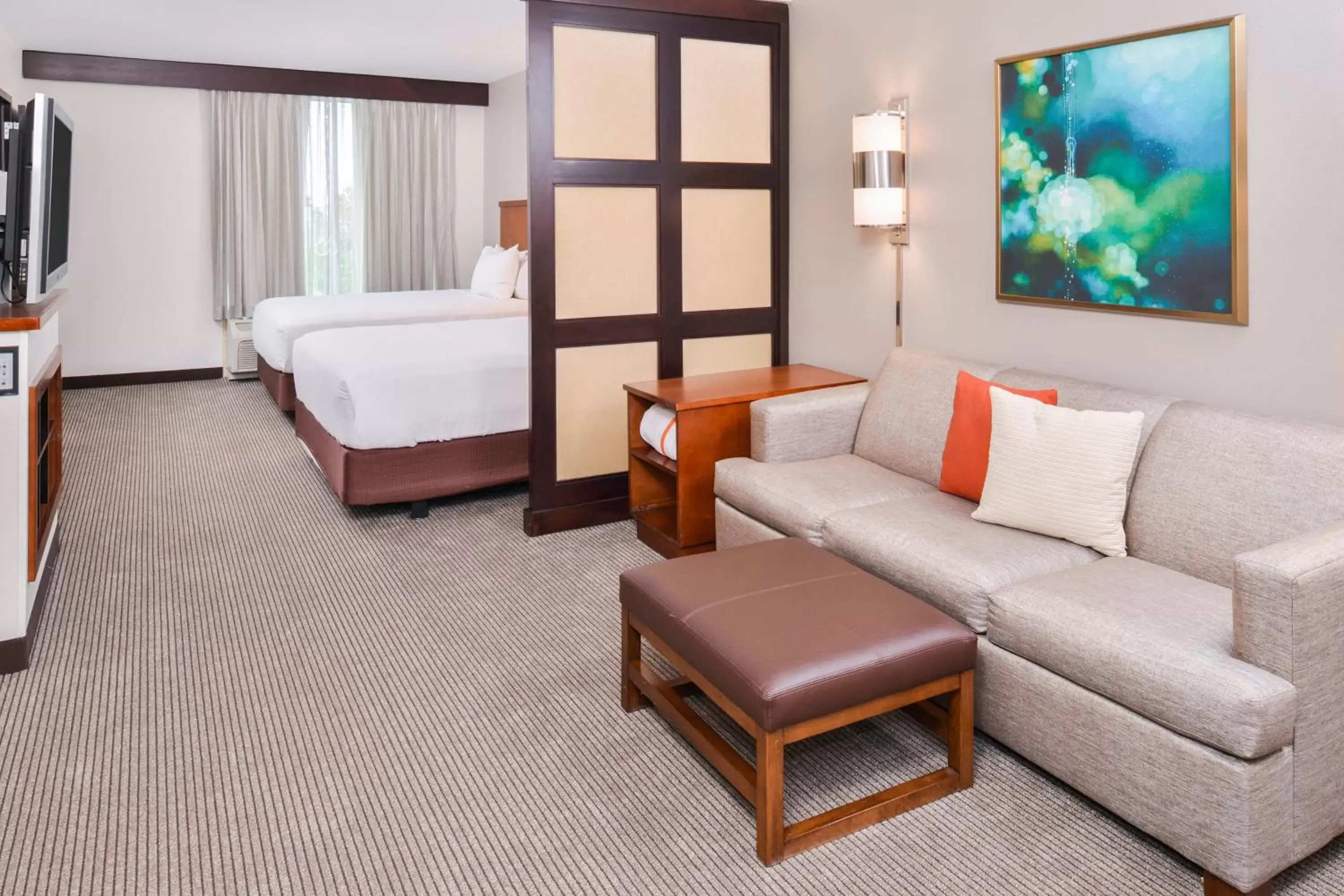 Queen Room with Two Queen Beds and Roll-In Shower - Disability Access in Hyatt Place Chesapeake