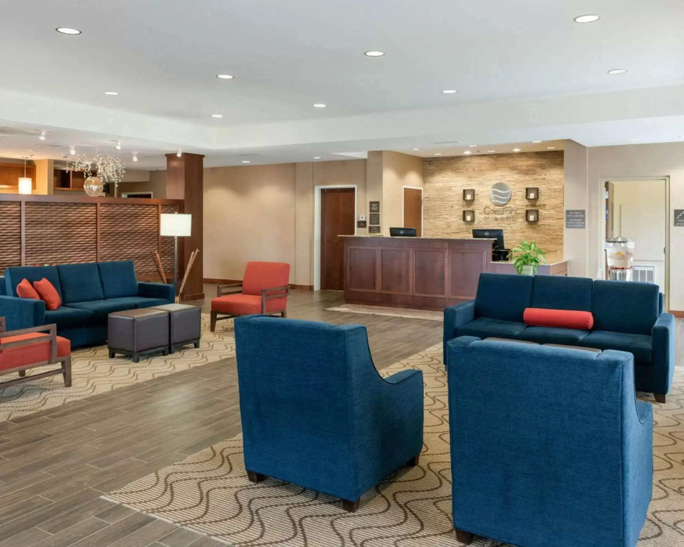 Lobby or reception, Lobby/Reception in Comfort Inn & Suites West - Medical Center