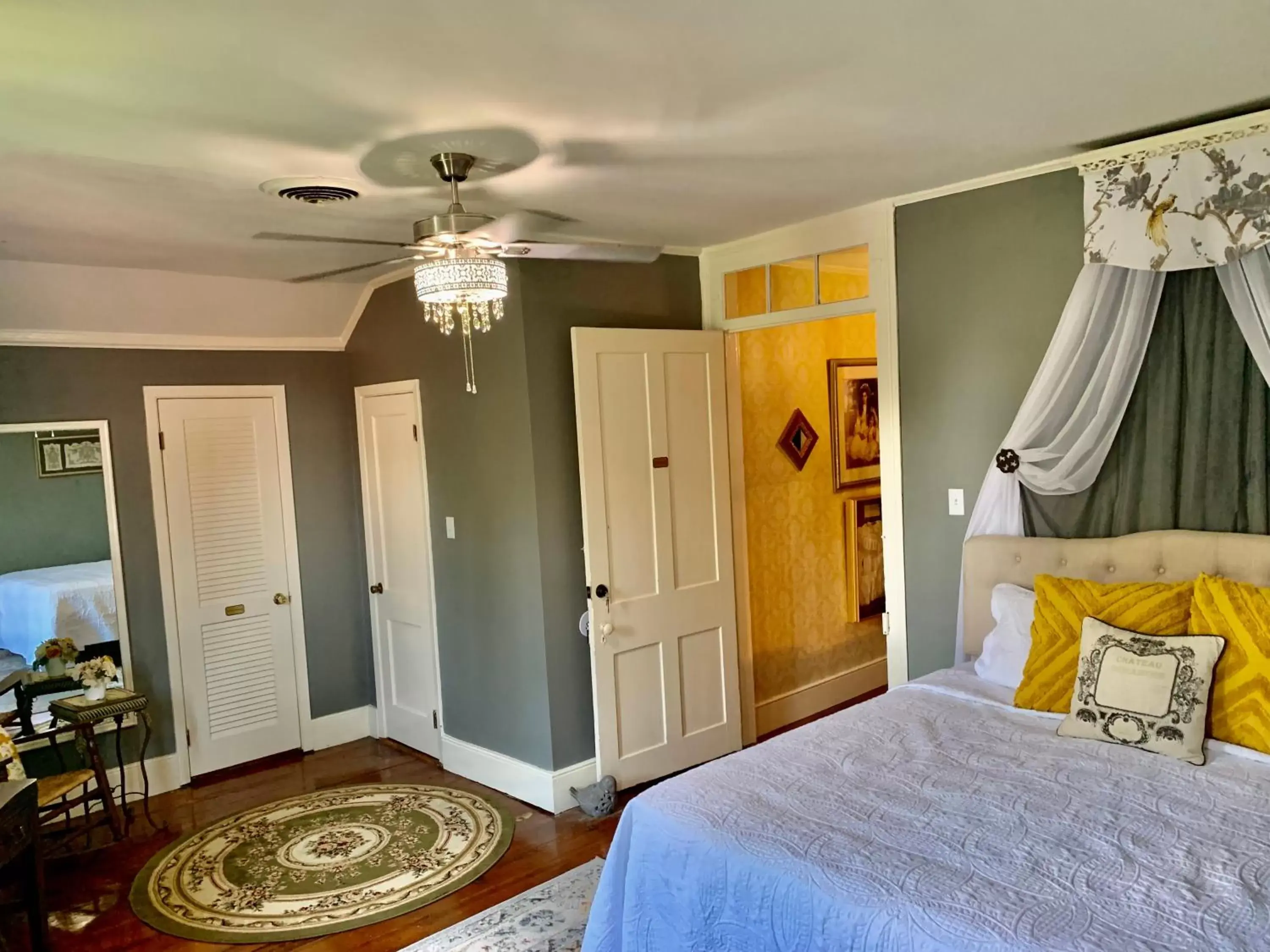 Bed in The Beaumont House Natchez