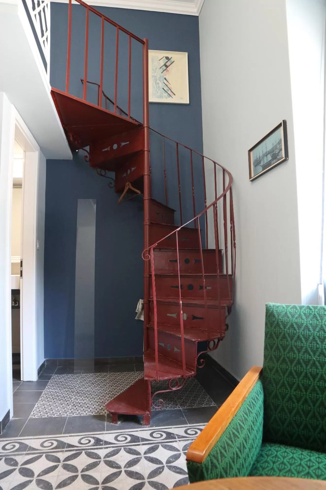 Troon of Athens Apartments