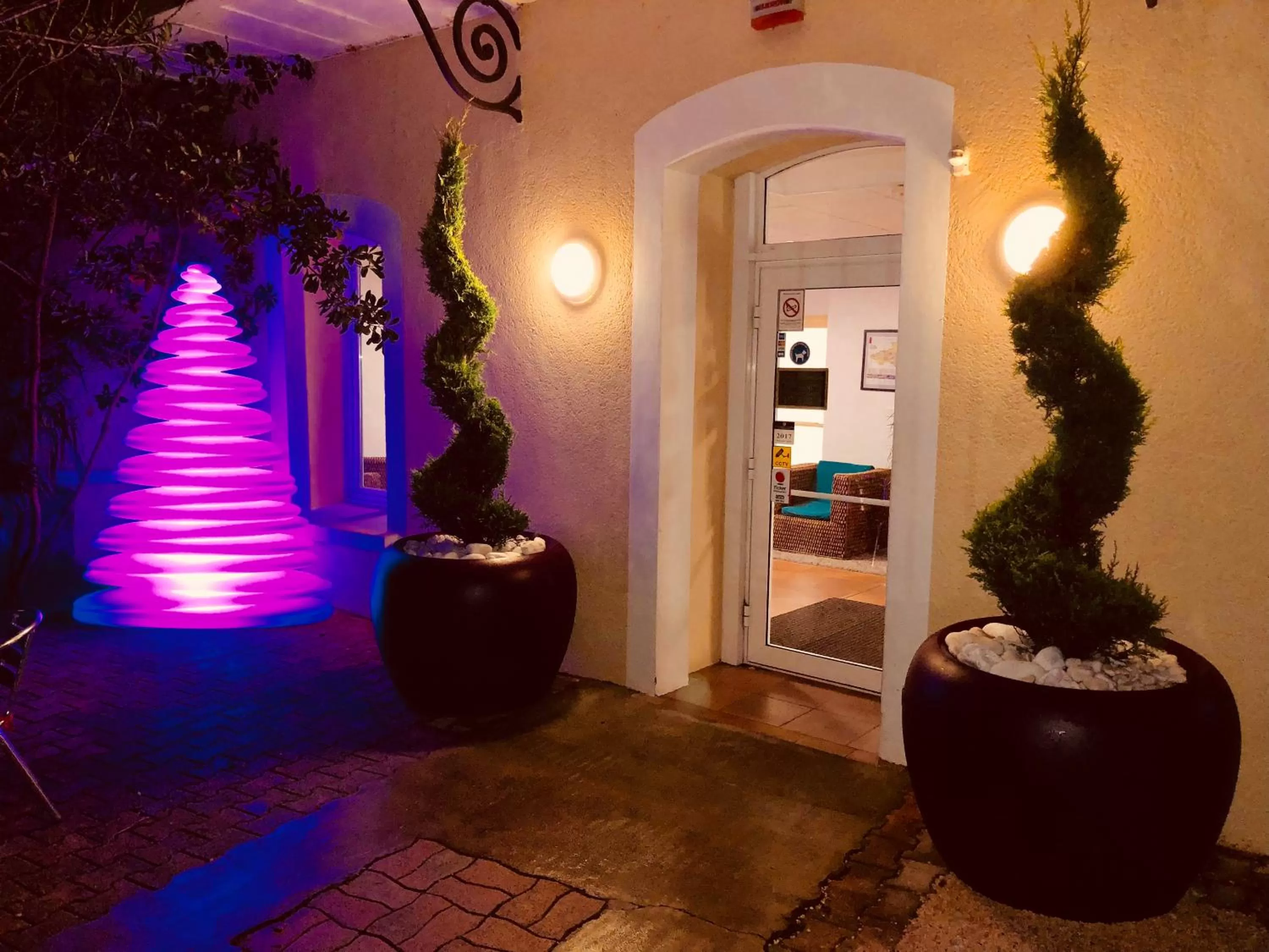 Facade/entrance in Appart'Hotel Castel Emeraude, Charme et Caractère