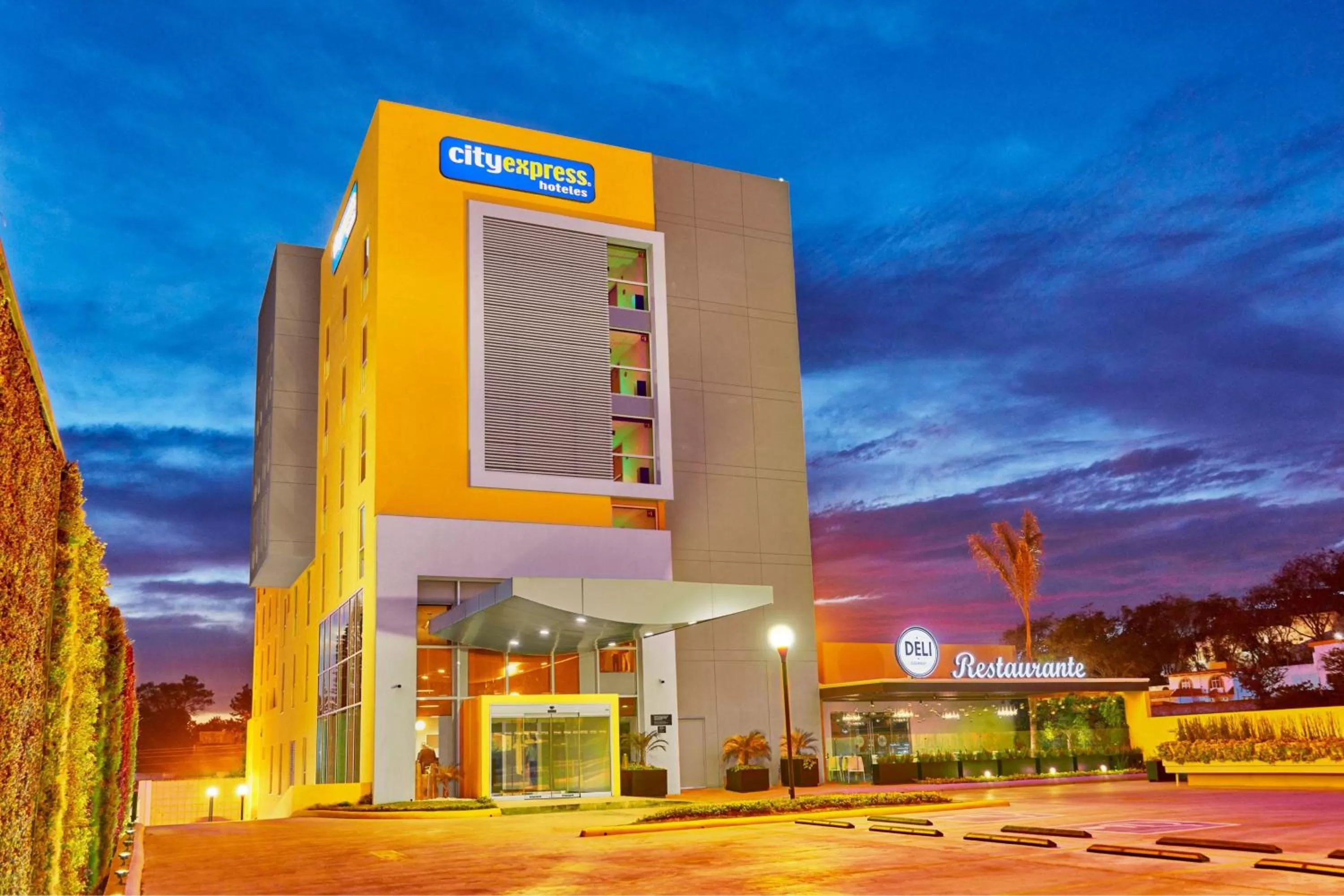 City Express by Marriott Guadalajara Aeropuerto