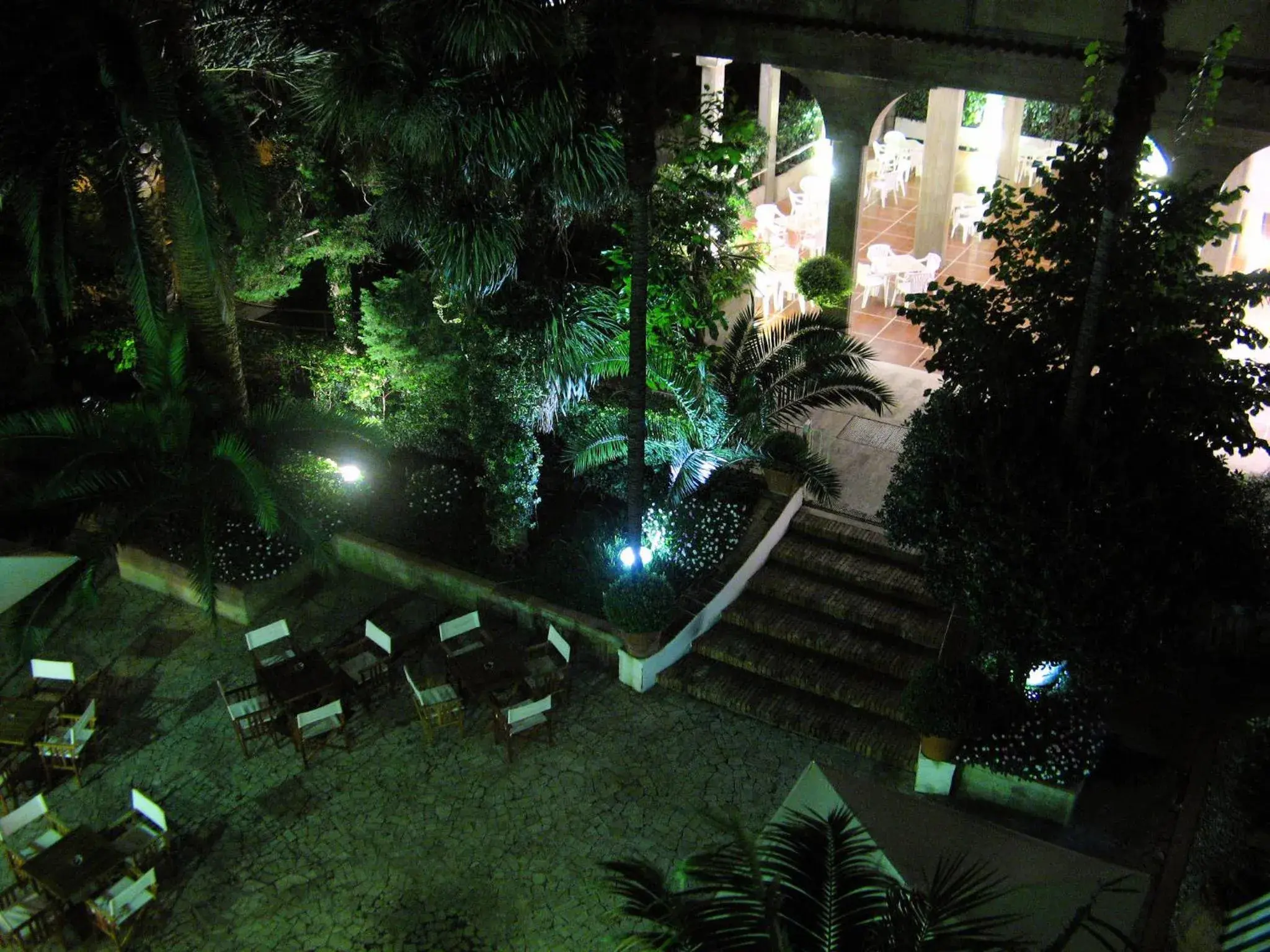 Facade/entrance, Pool View in Hotel Victoria Maiorino