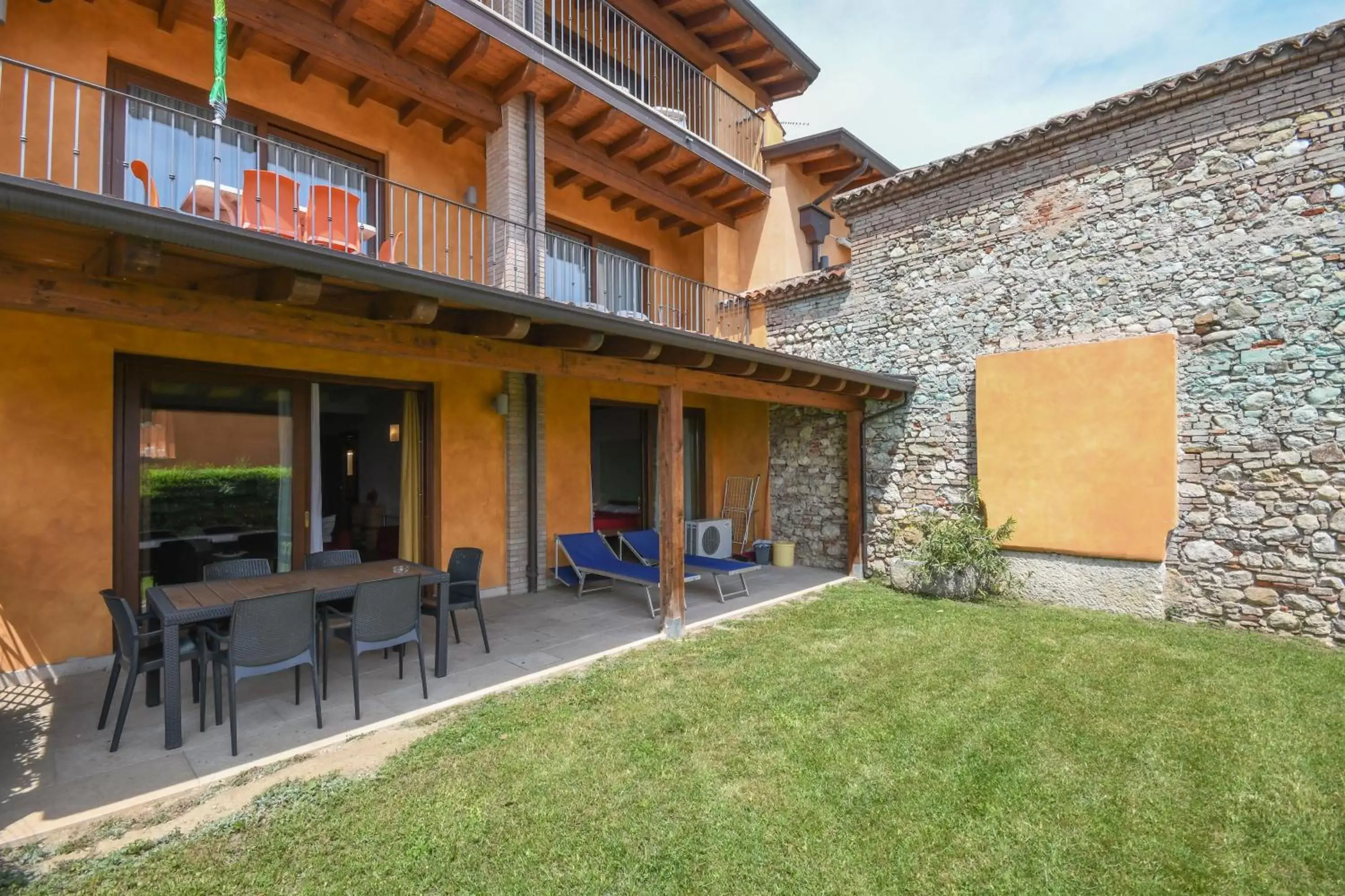 Garden, Property Building in Residence Corte Ferrari -Ciao Vacanze-