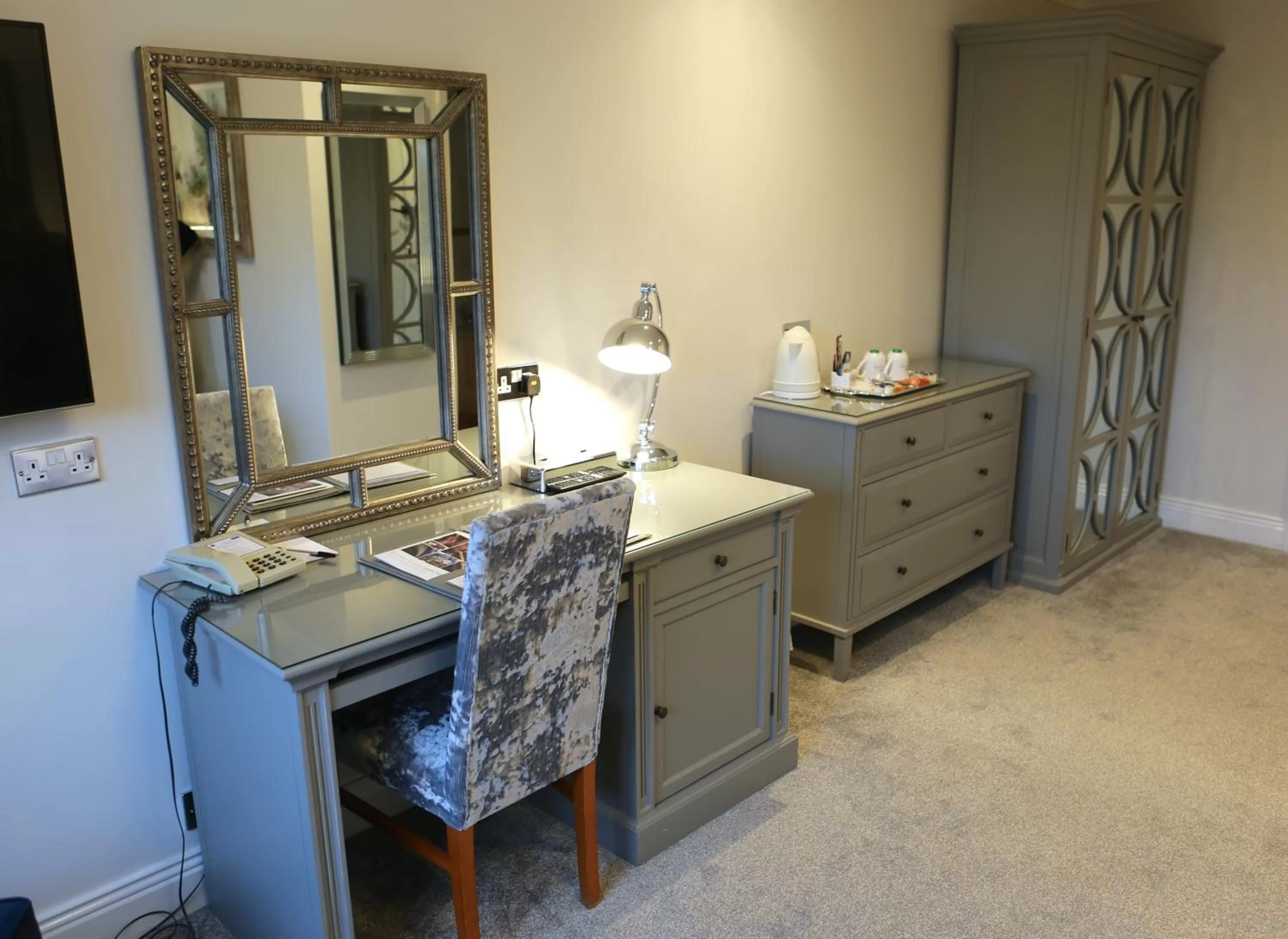 Bedroom in De Rougemont Manor