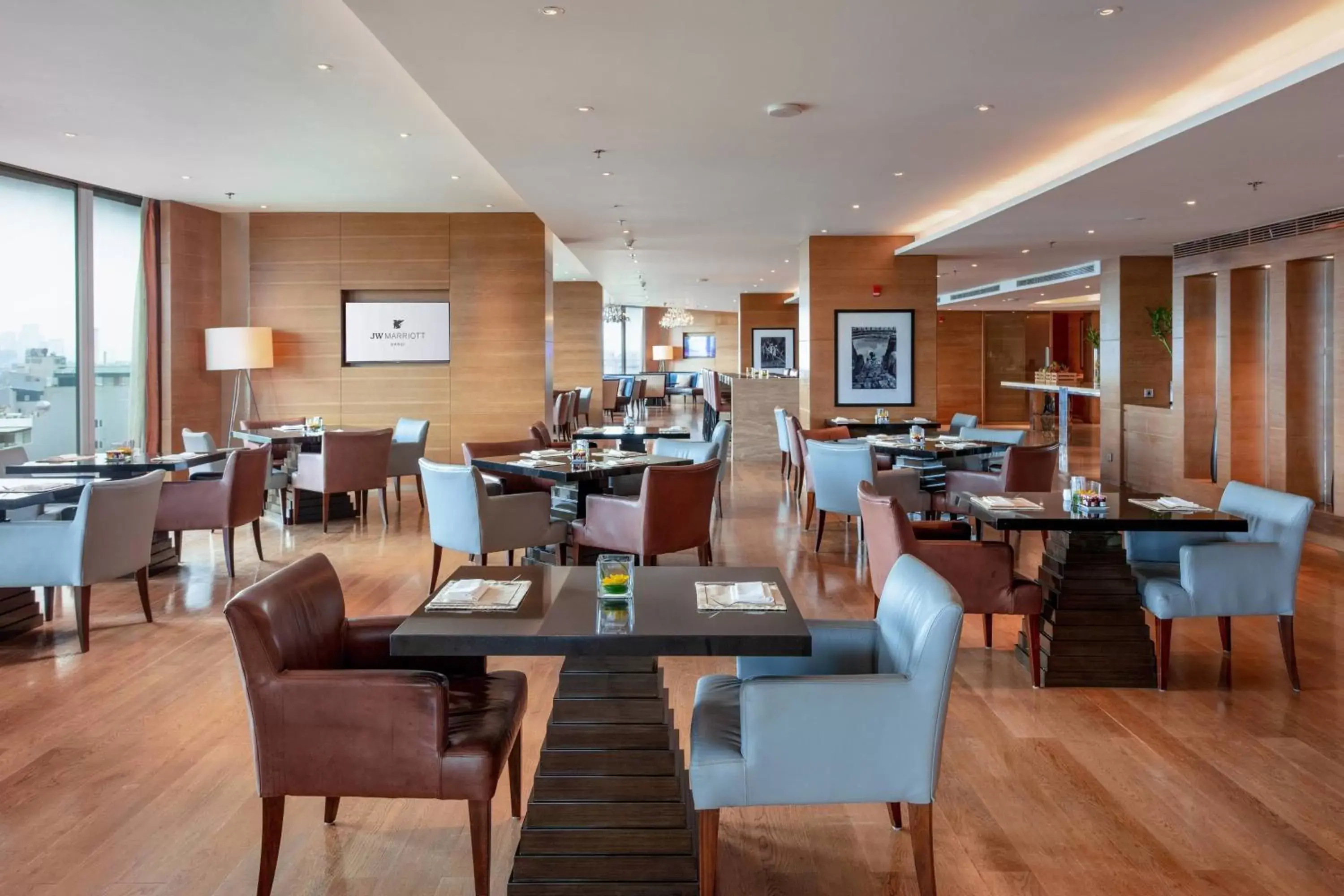 Lounge or bar, Restaurant/Places to Eat in JW Marriott Hotel Hanoi
