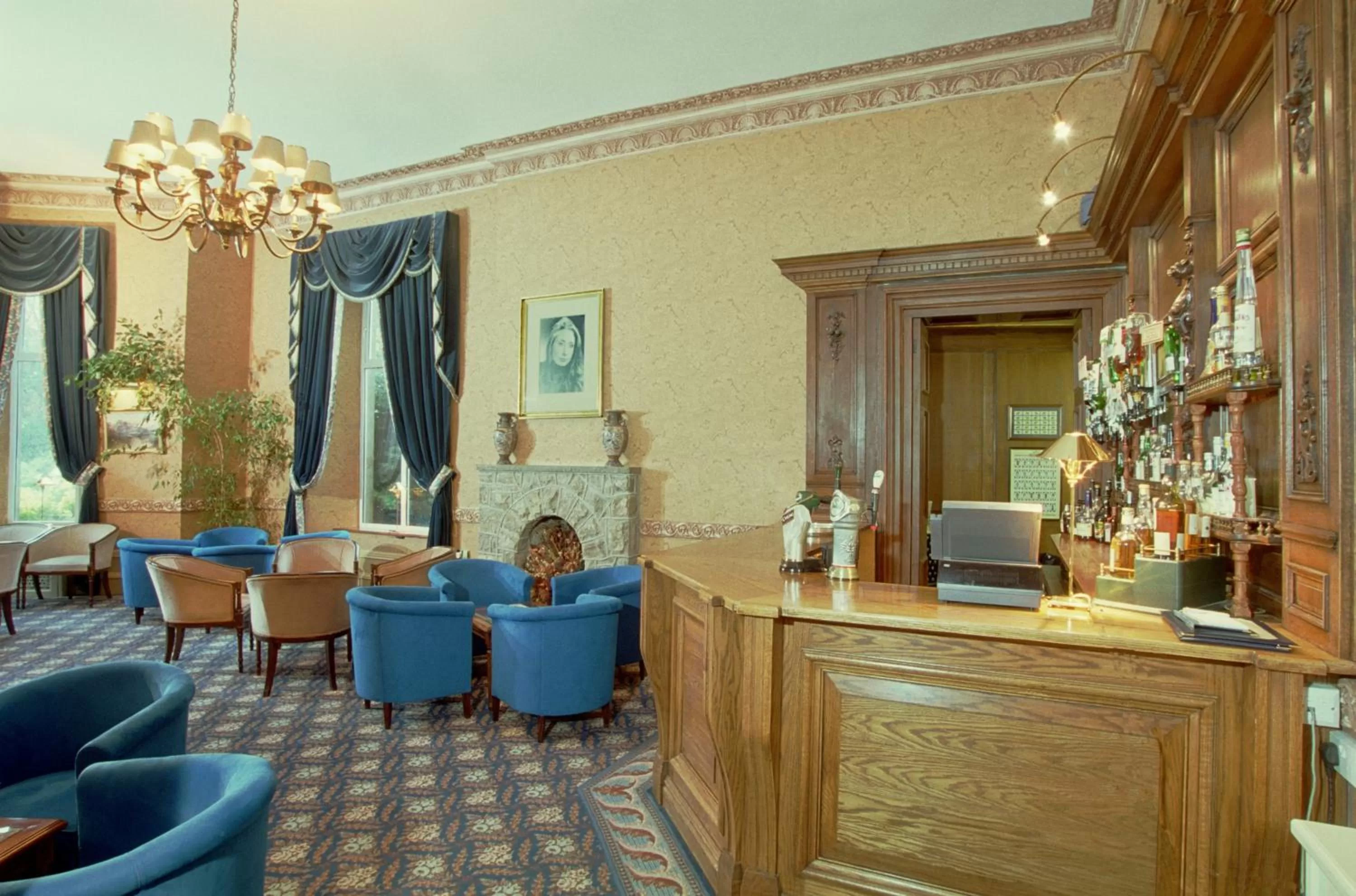 Lounge or bar in Tre-Ysgawen Hall & Spa