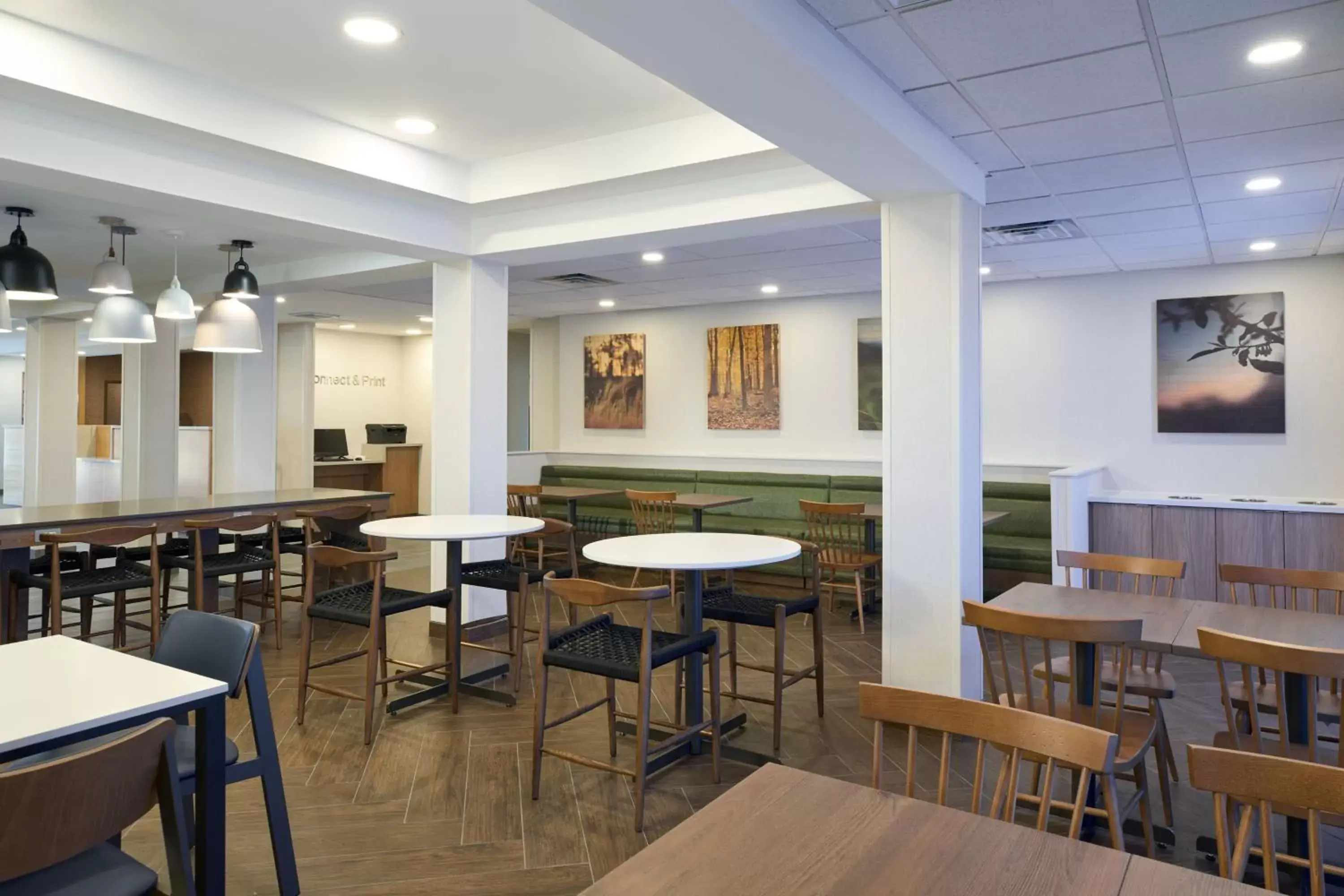 Breakfast, Restaurant/Places to Eat in Fairfield Inn and Suites by Marriott Winchester