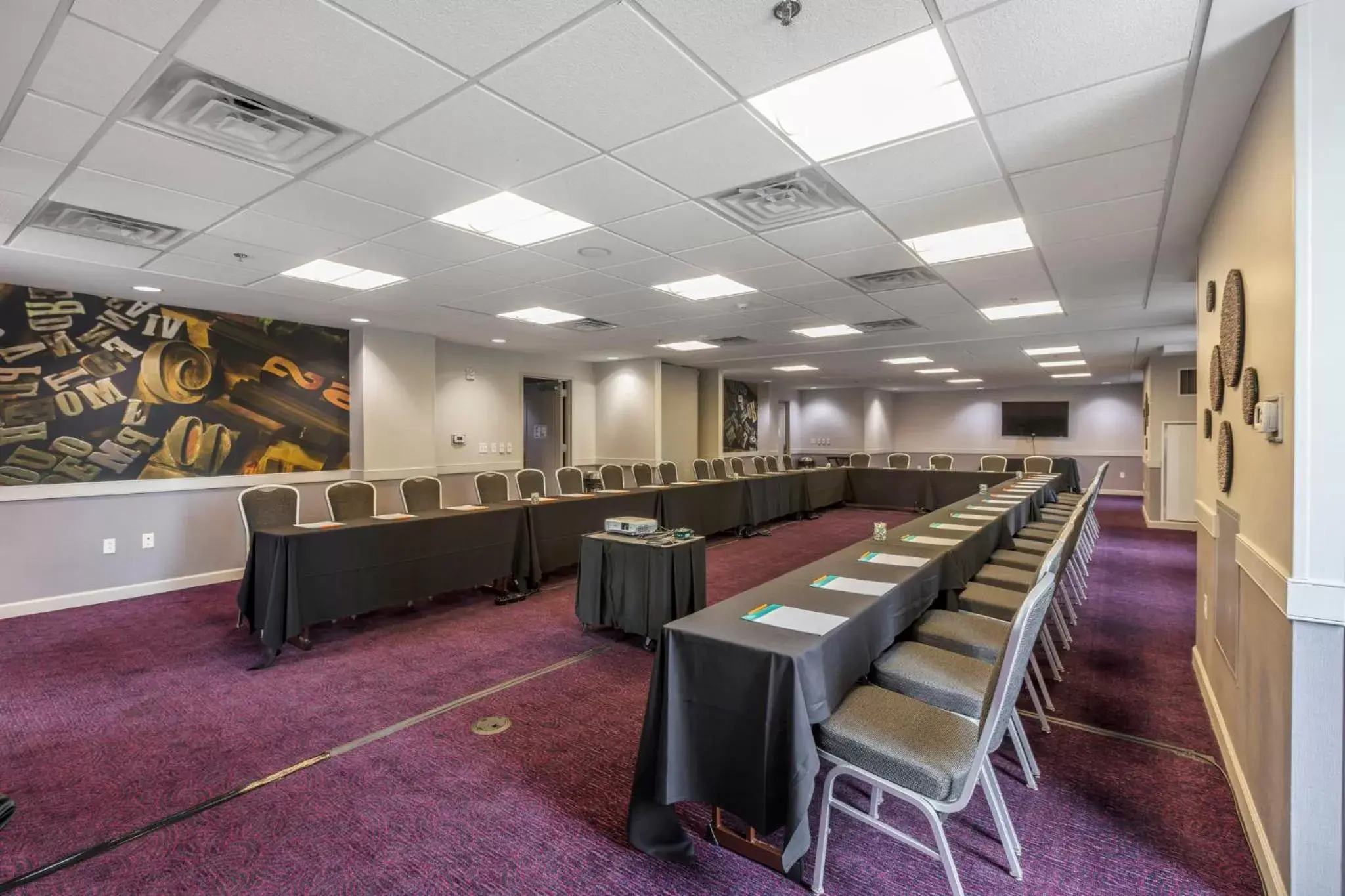 Meeting/conference room in Hotel Indigo Nashville - The Countrypolitan