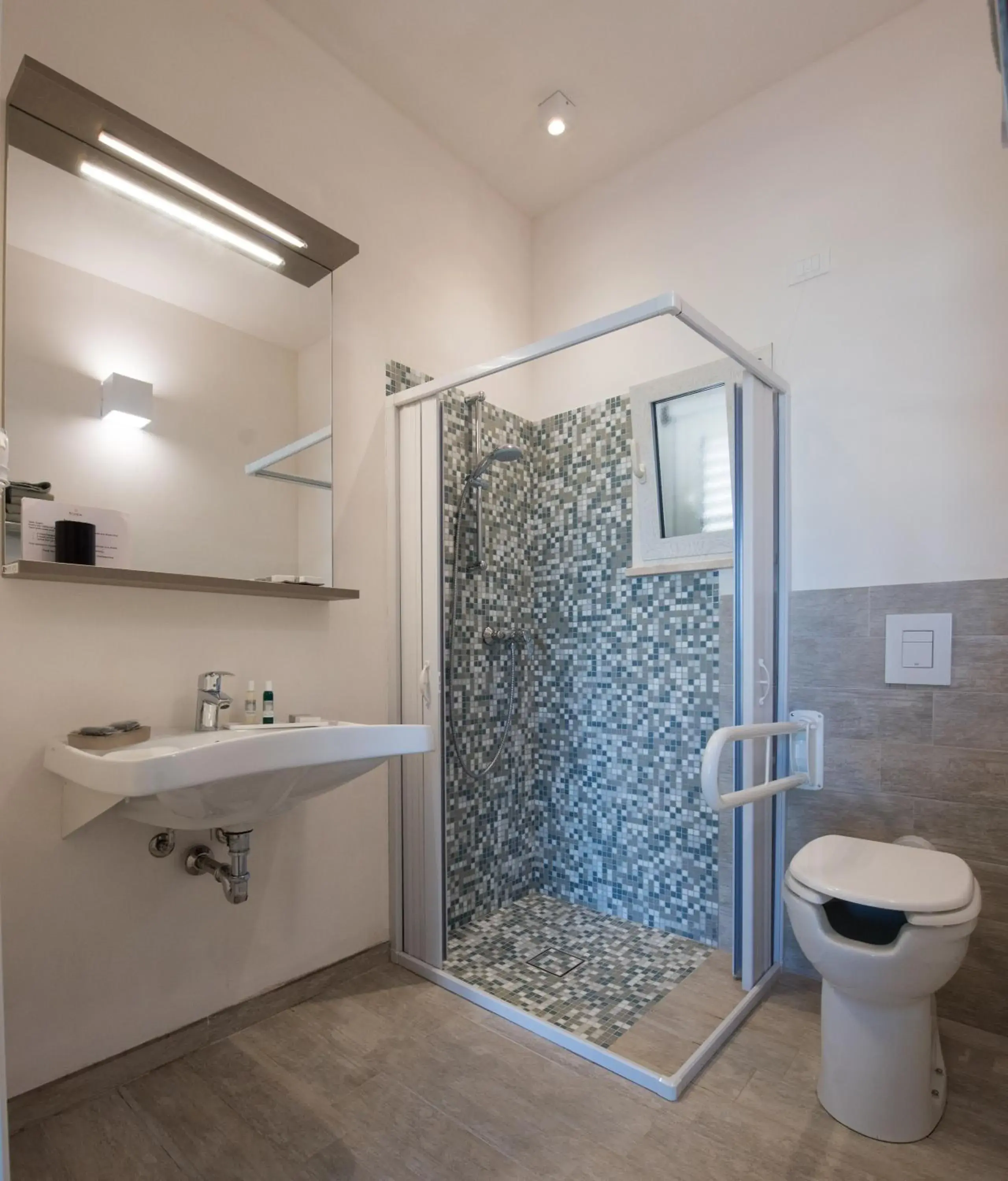 Shower, Bathroom in La Blanca Resort & Spa