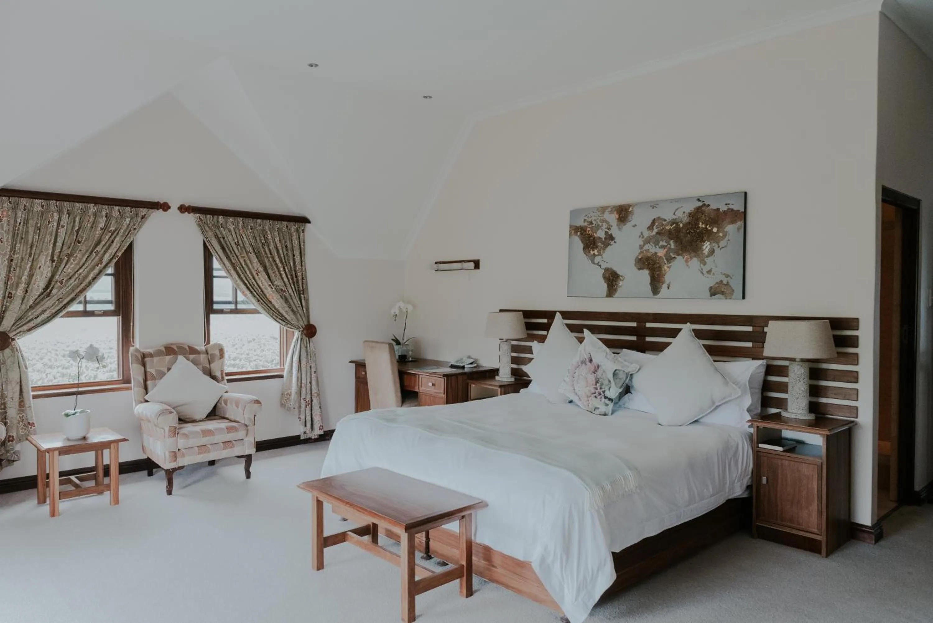 Bed in Cana Vineyard Guesthouse