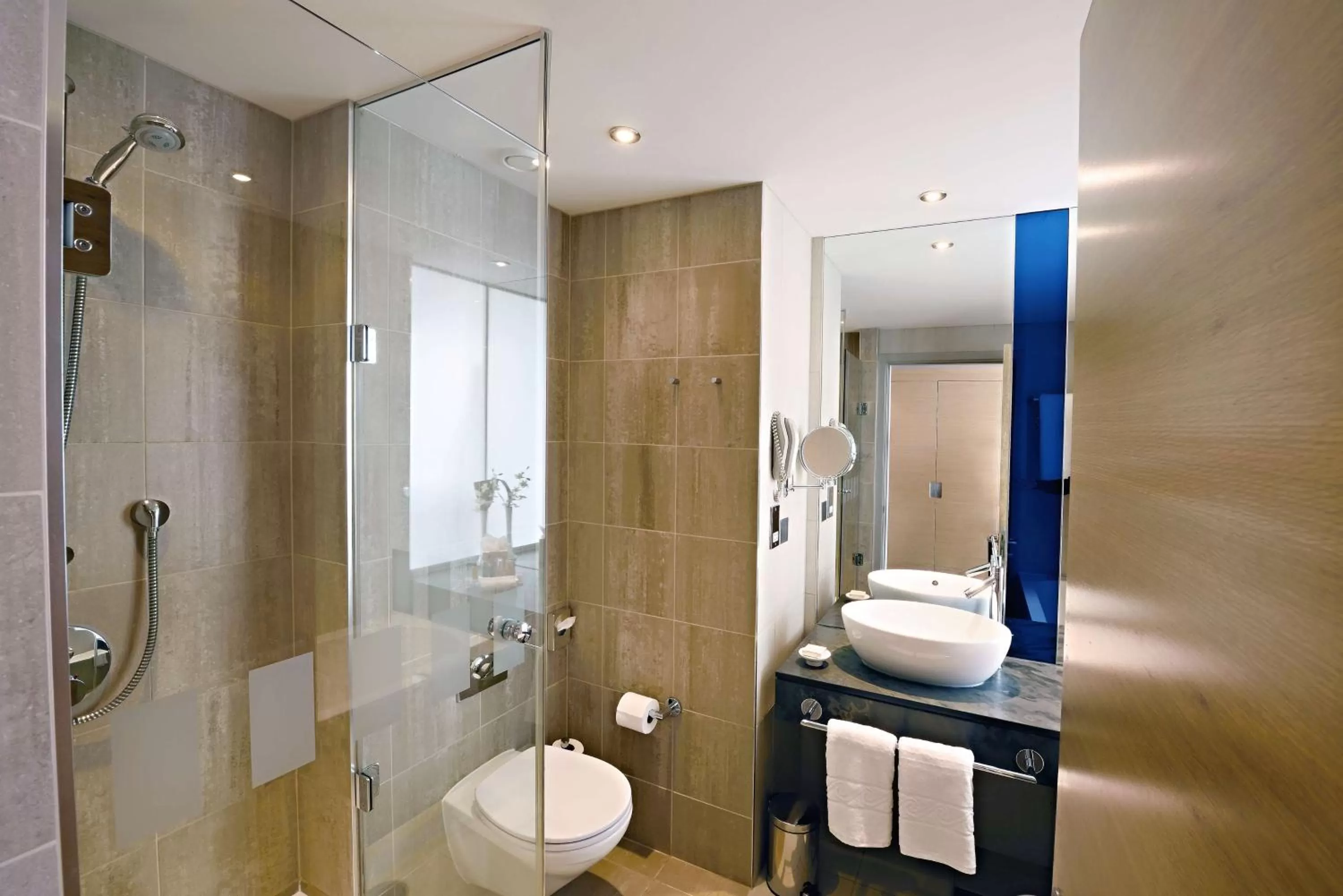 Shower in Hilton Manchester Deansgate