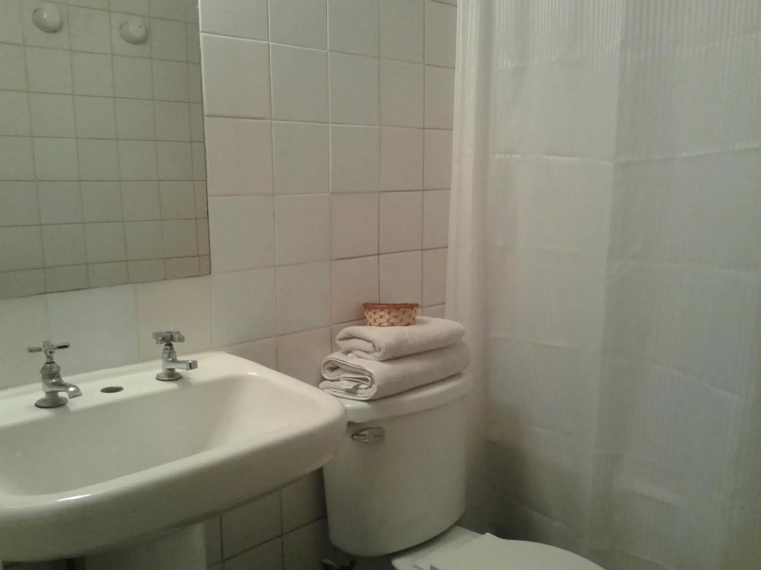 Bathroom in Hostal Americano
