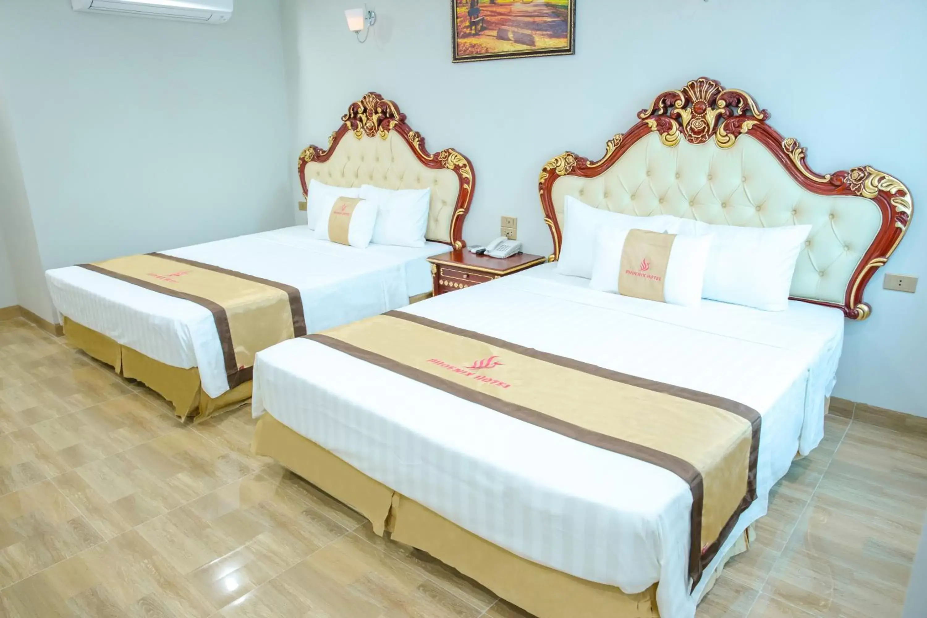 Bed in Khách Sạn Phượng Hoàng 3 Bed in Khách Sạn Phượng Hoàng 3