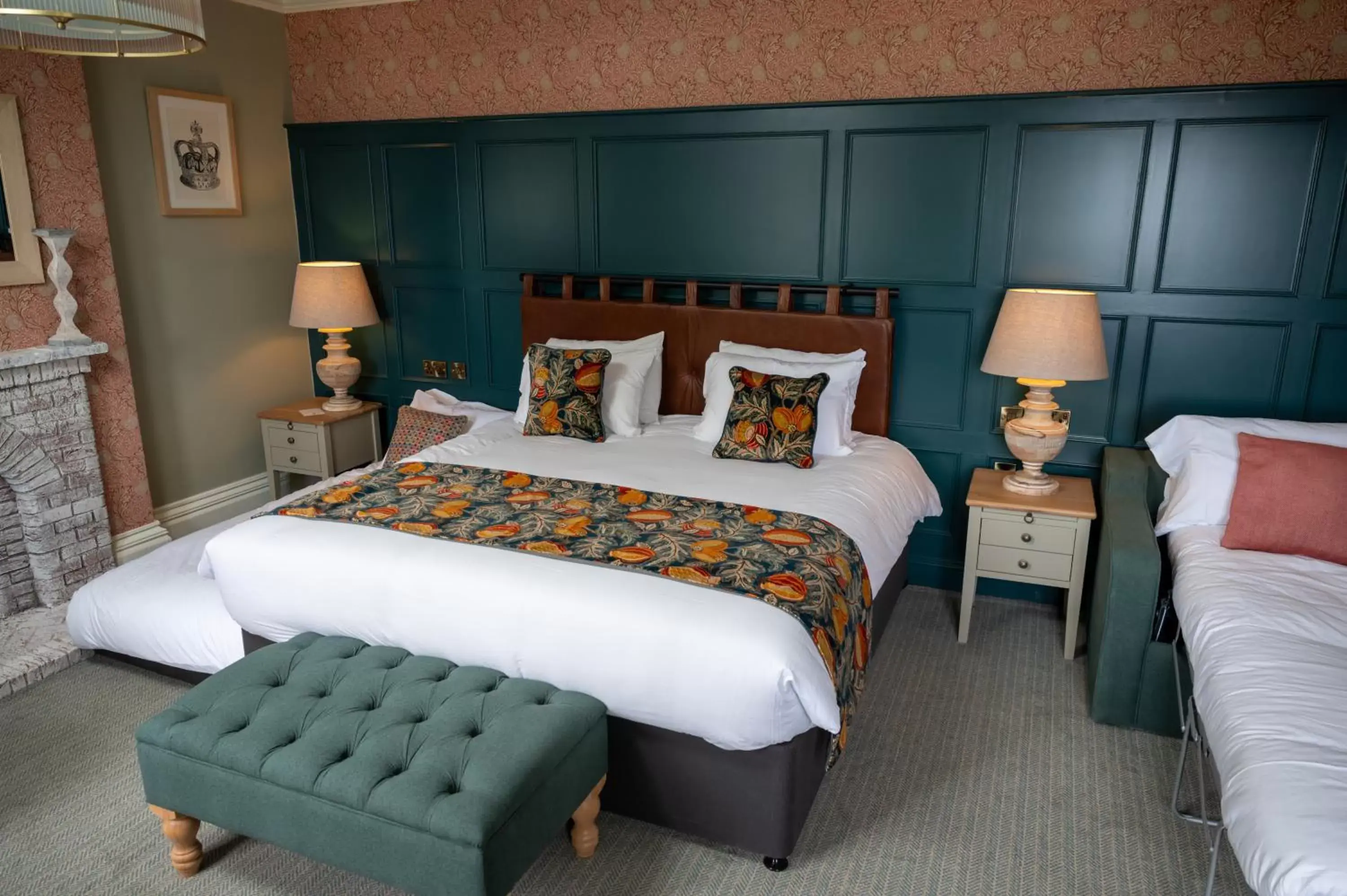 Bed in The Royal Inn by Chef & Brewer Collection
