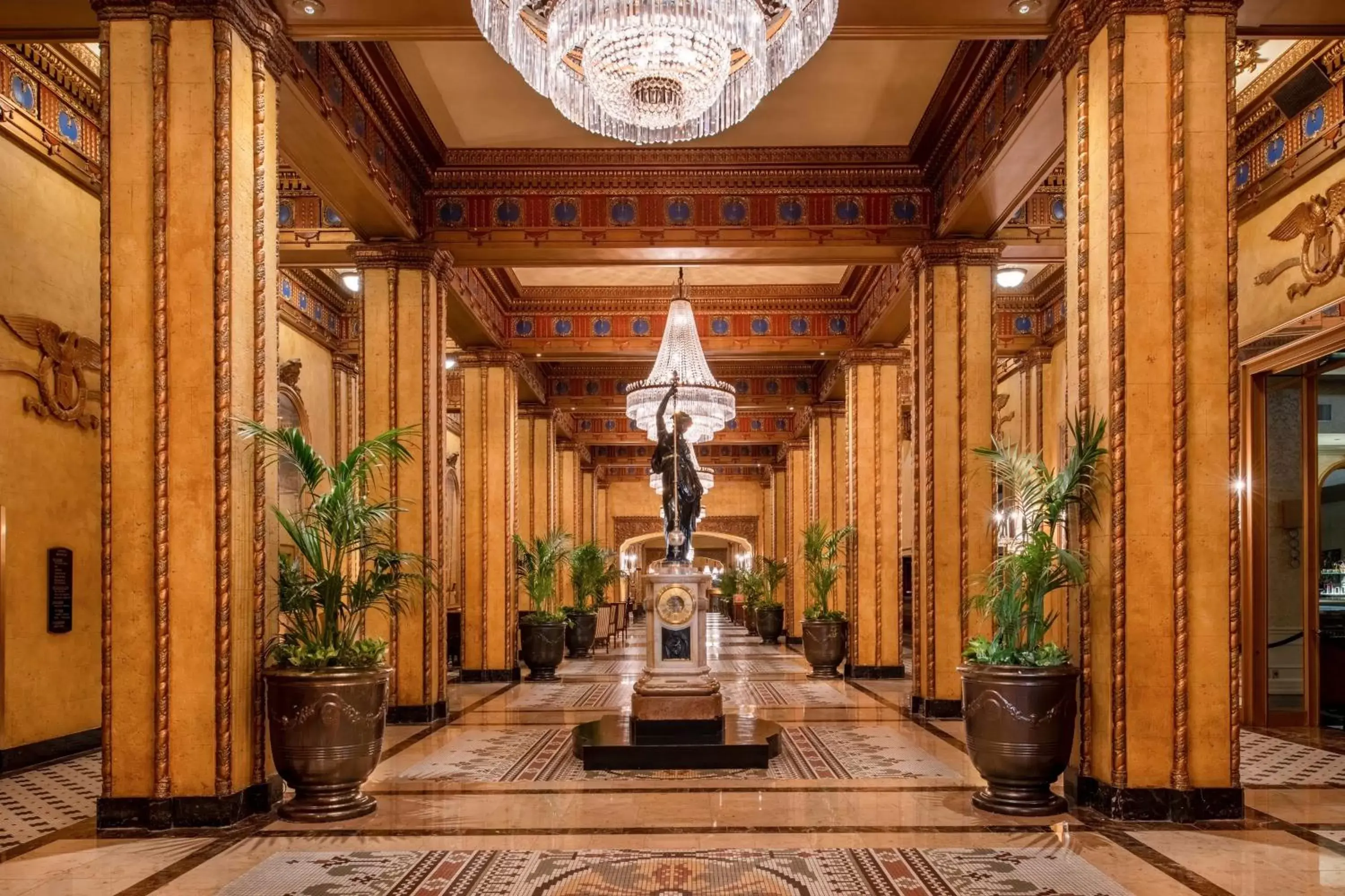 Lobby or reception in The Roosevelt Hotel New Orleans - Waldorf Astoria Hotels & Resorts