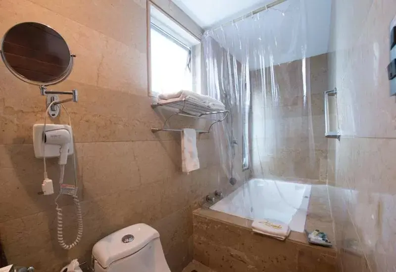 Shower, Bathroom in Colombe Hotel Boutique