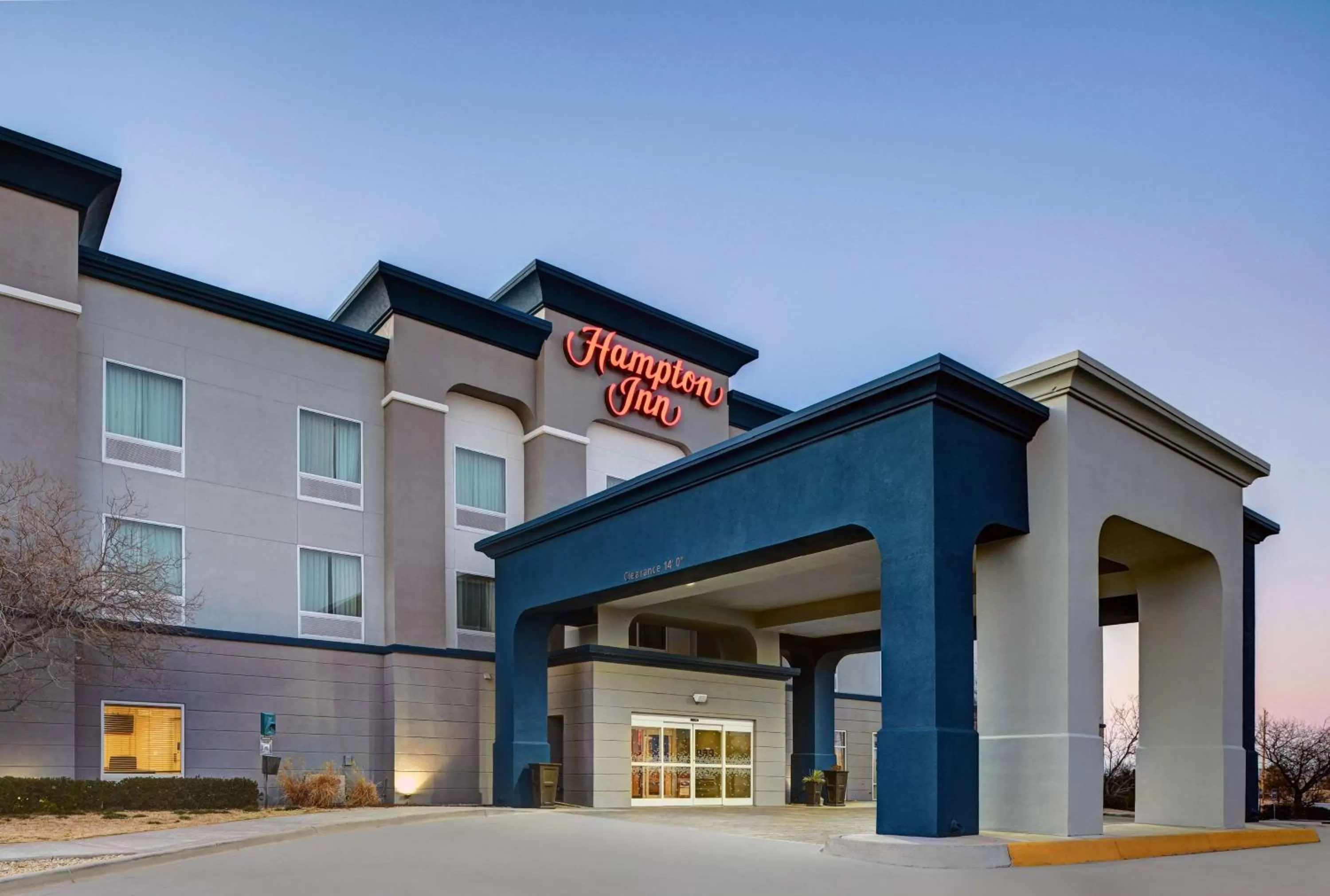 Property building in Hampton Inn Lordsburg