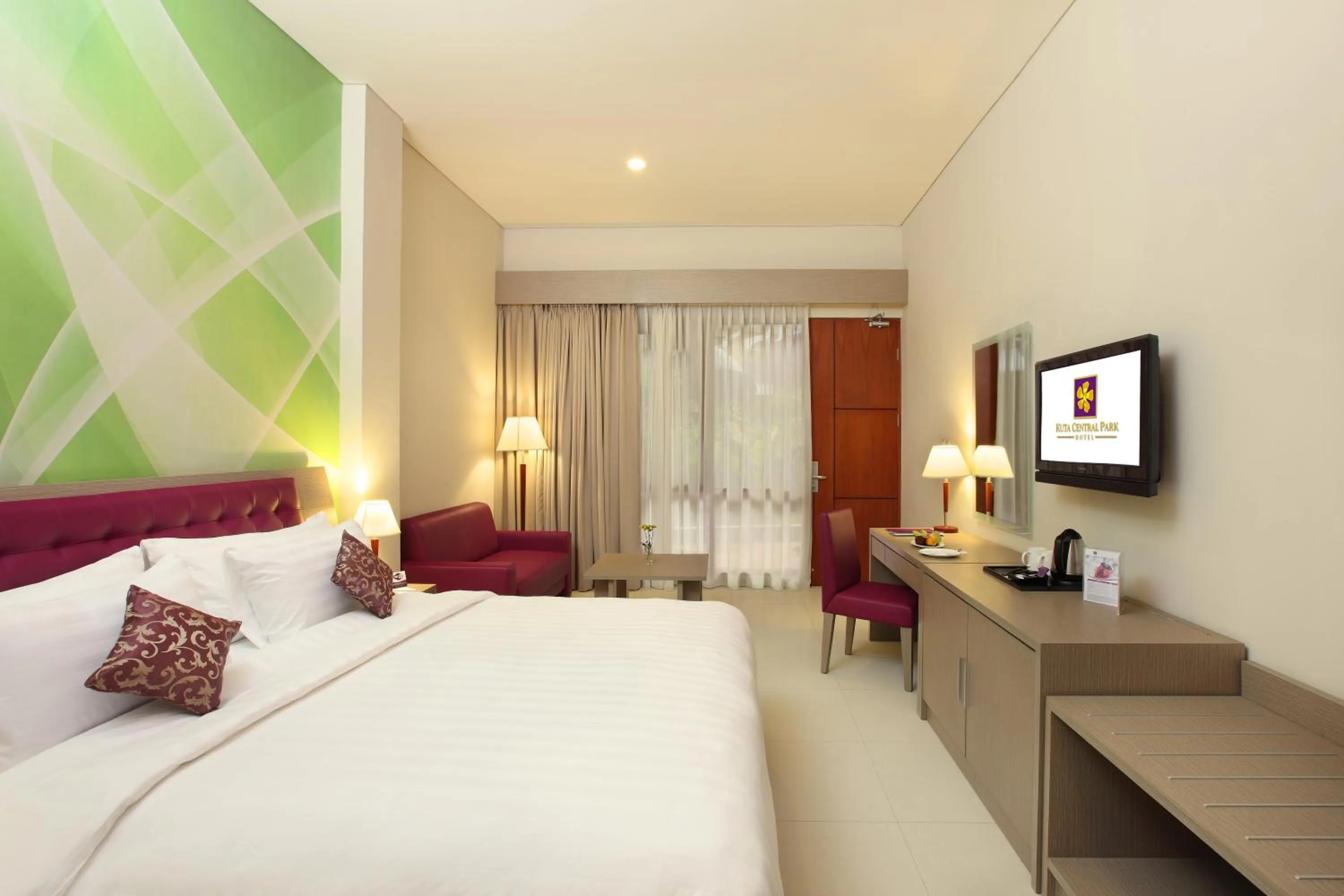 Bedroom, Bed in Kuta Central Park Hotel