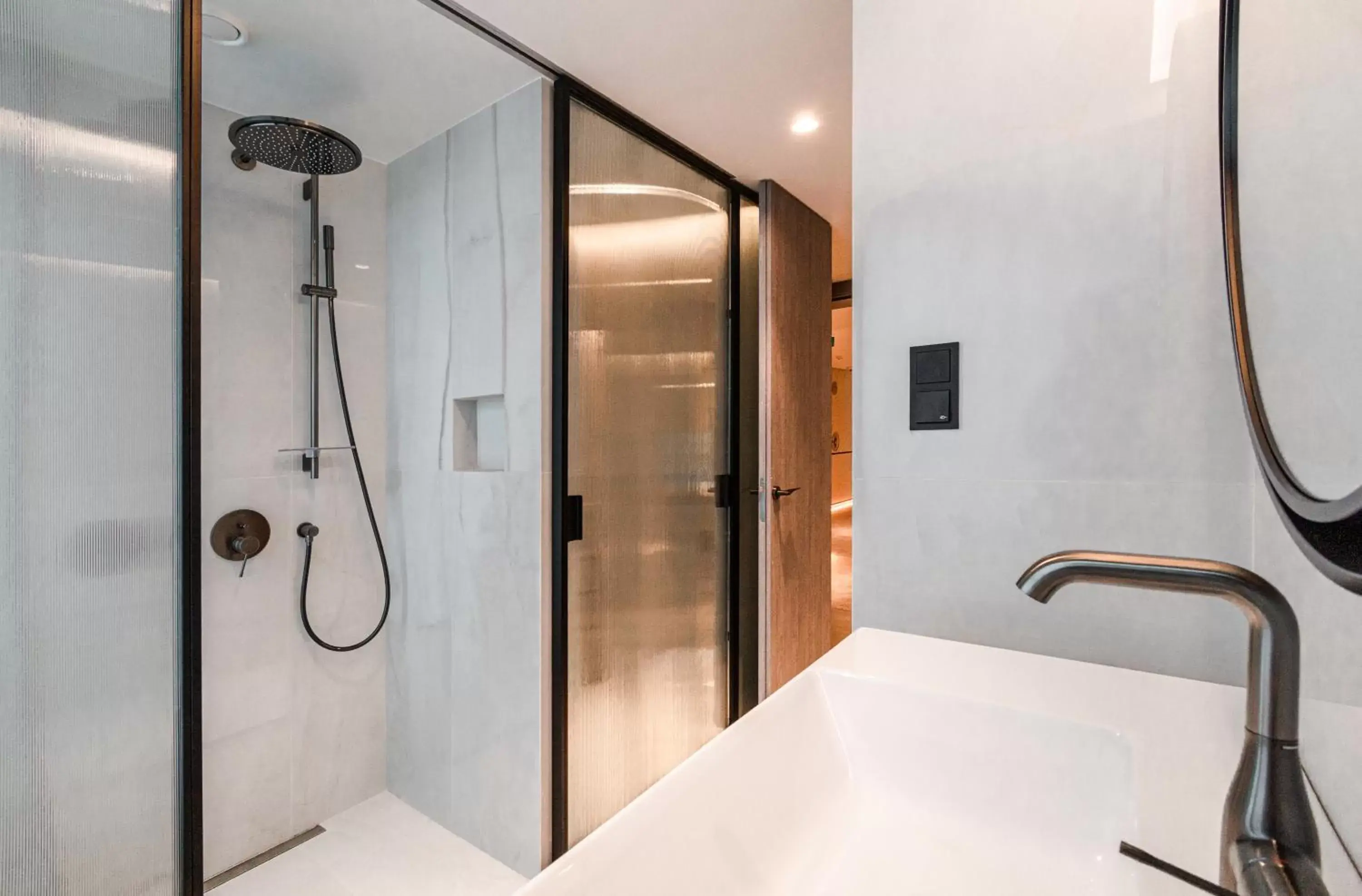 Shower, Bathroom in LUSTER Hotel