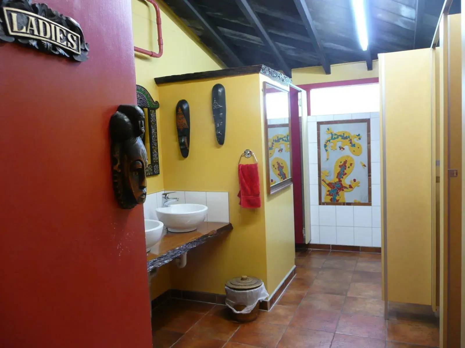 Bathroom in Global Village Travellers Lodge