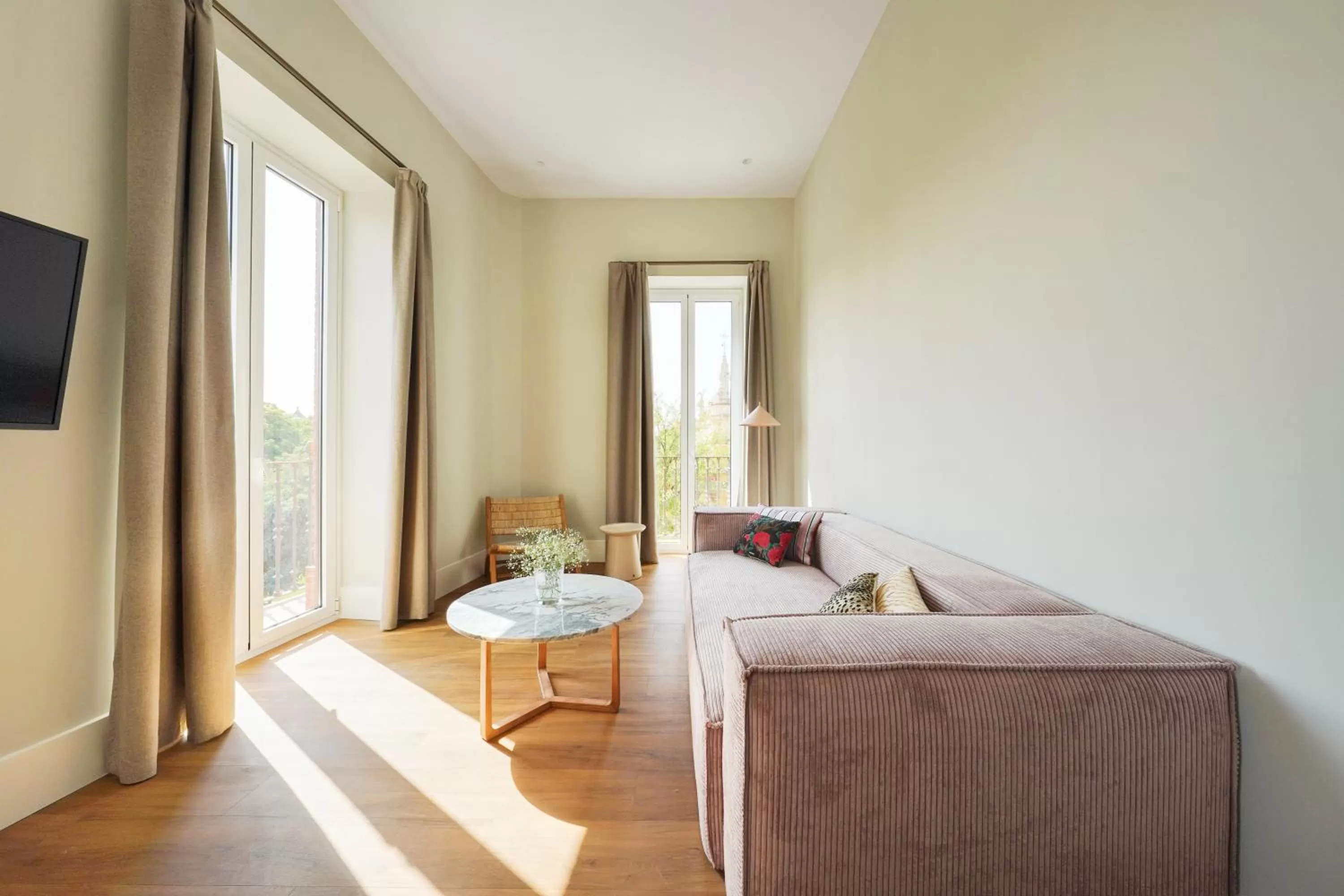 Living room in Numa Seville Prestigio