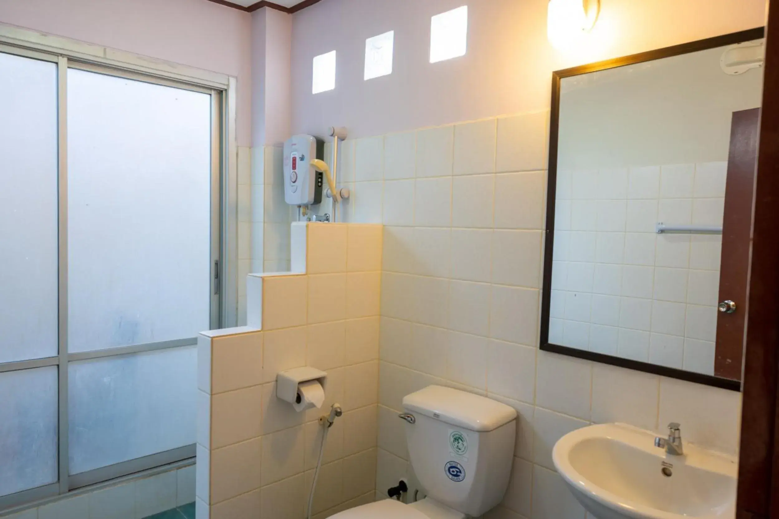 Bathroom in Gooddays Lanta Beach Resort SHA