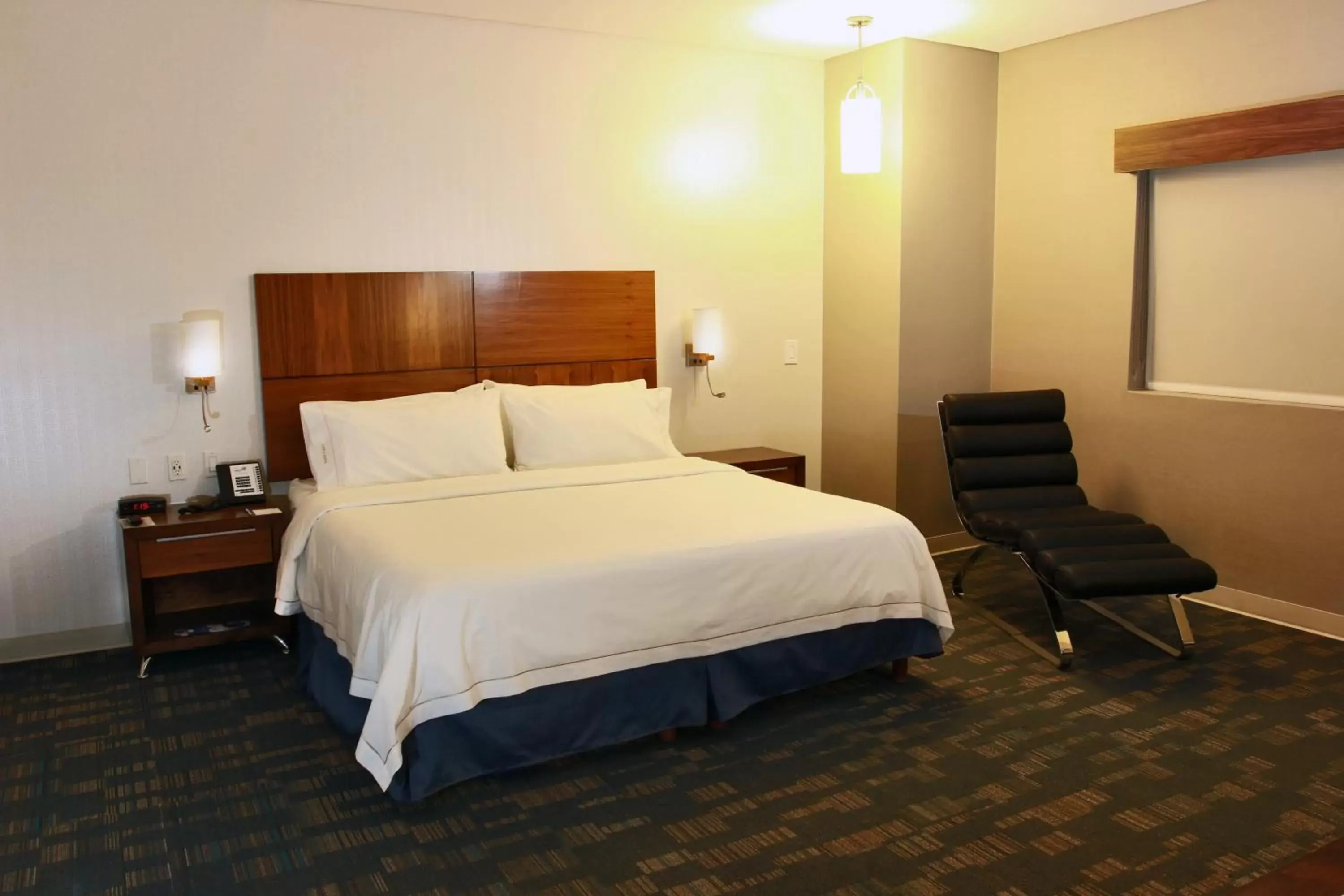 Photo of the whole room, Bed in Holiday Inn Express & Suites Mexicali, an IHG Hotel