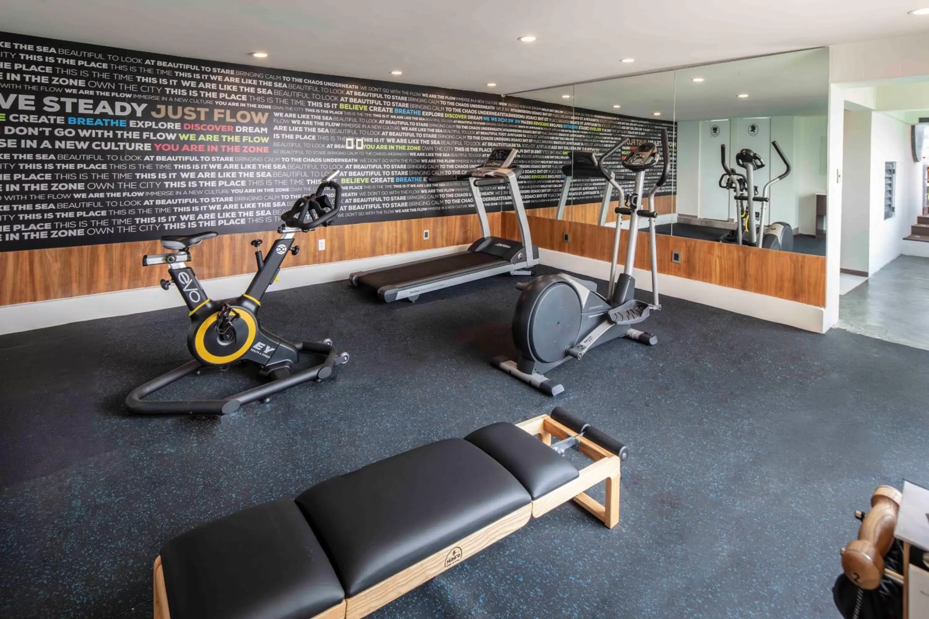 Fitness centre/facilities, Fitness Center/Facilities in FlowSuites WTC