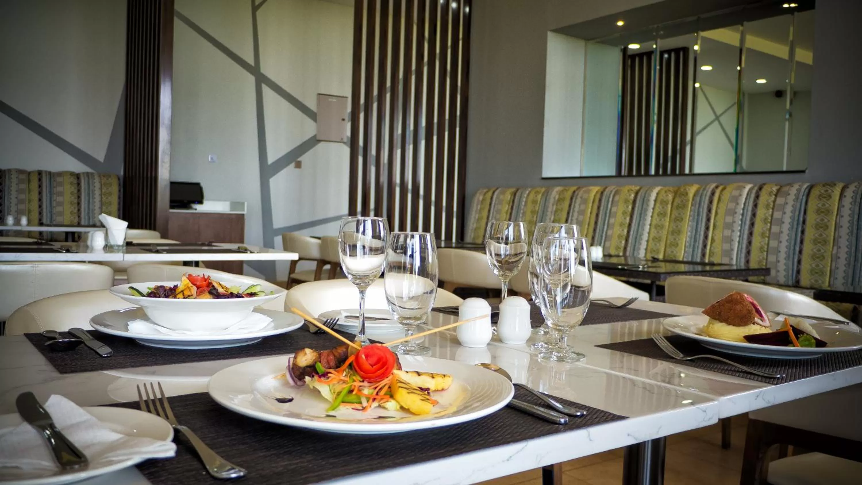 Restaurant/places to eat in Best Western Kisumu Hotel