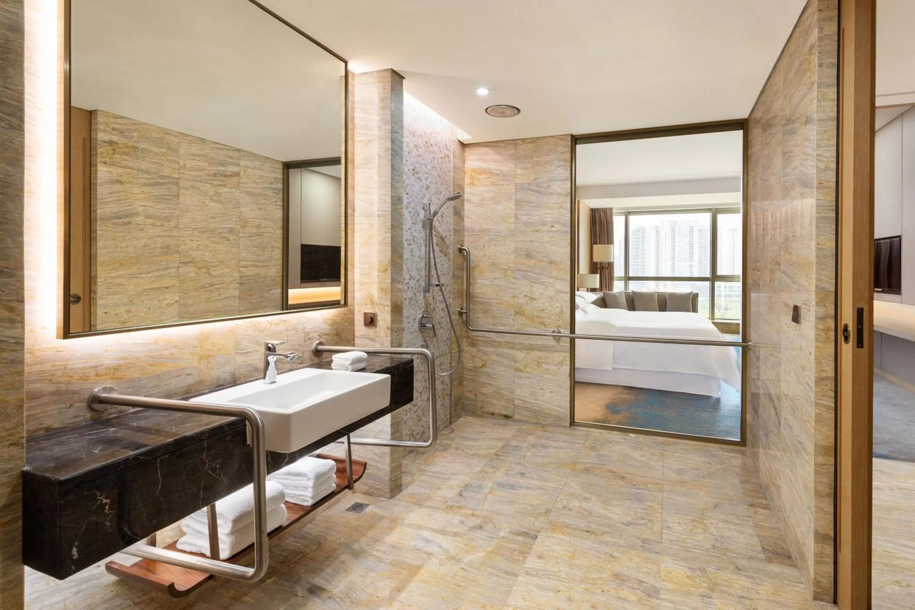 Bathroom, Bed in Sheraton Zhanjiang Hotel