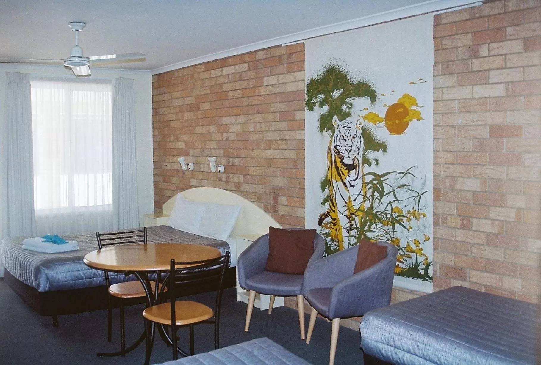 Bed in Shady Rest Motel