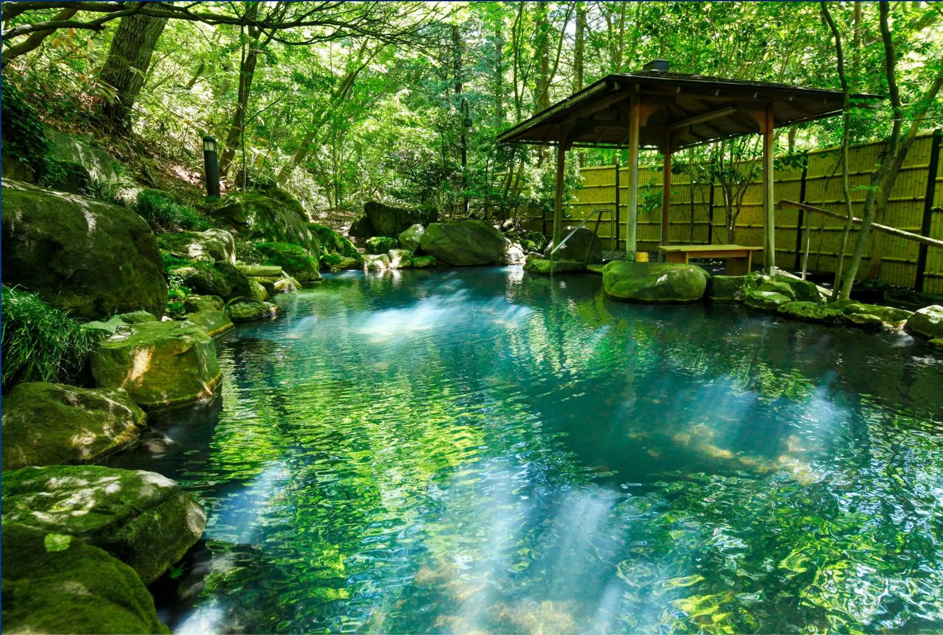 Hot Spring Bath in Nasu Onsen Sanraku