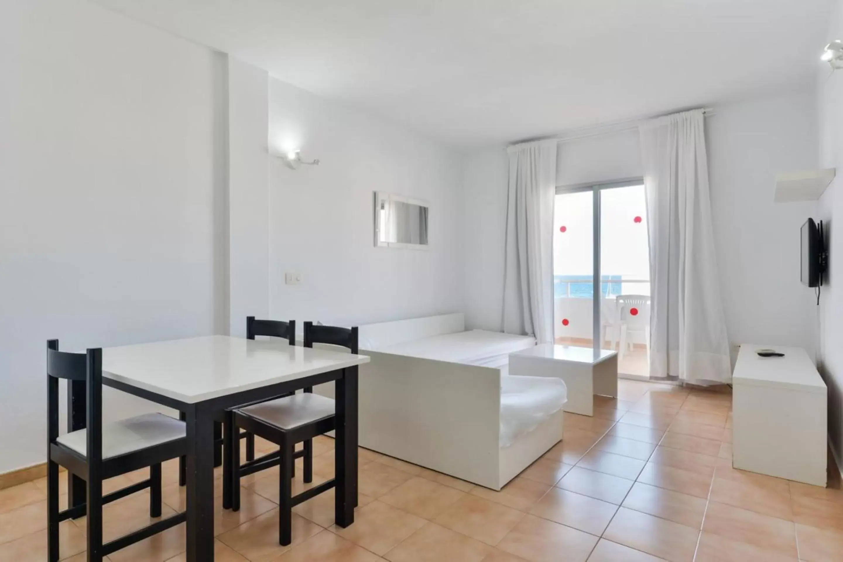 Dining Area in Apartamentos San Antonio Beach