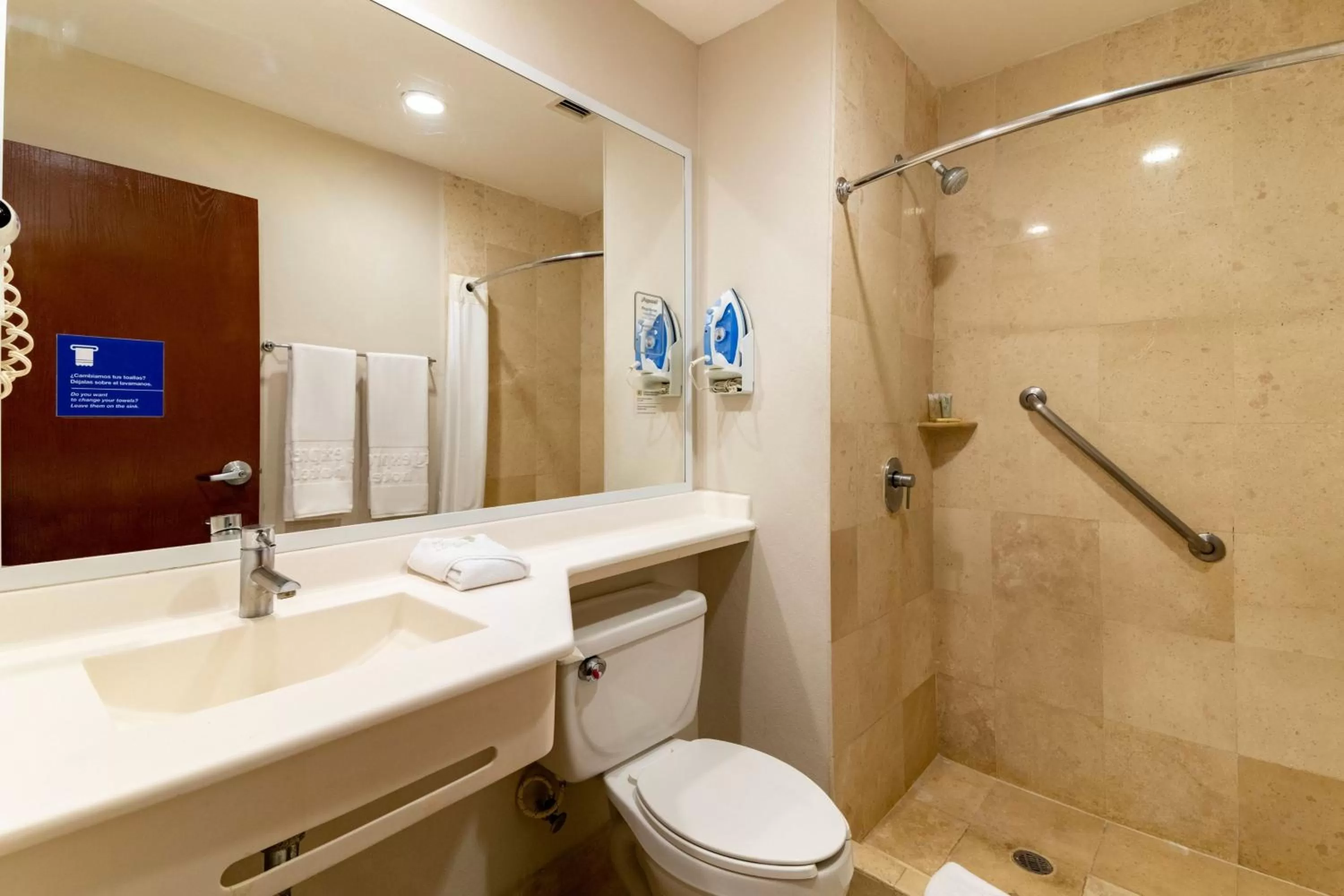 Bathroom in City Express by Marriott Cancun