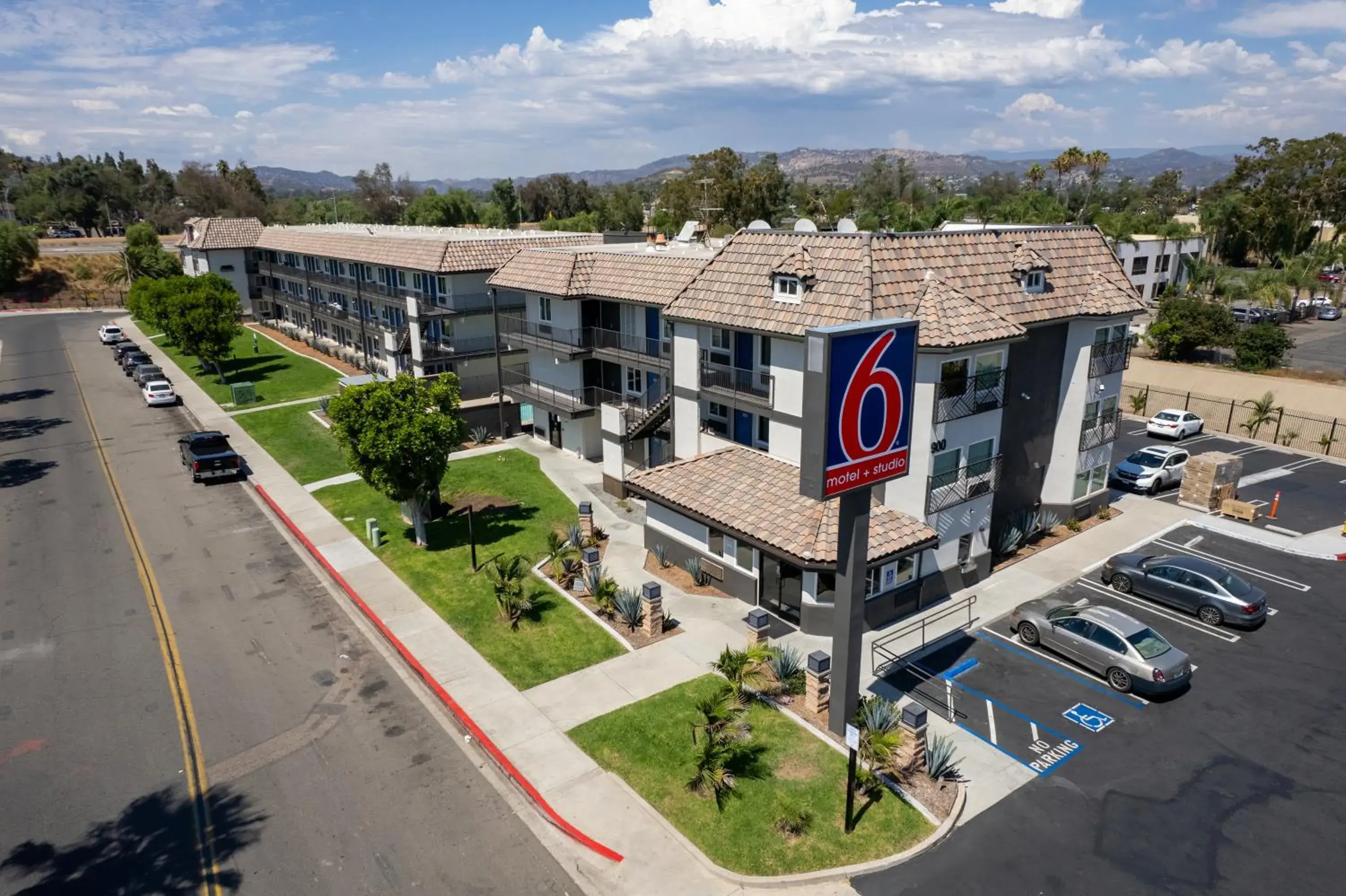 Bird's-eye View in Motel 6-Escondido, CA