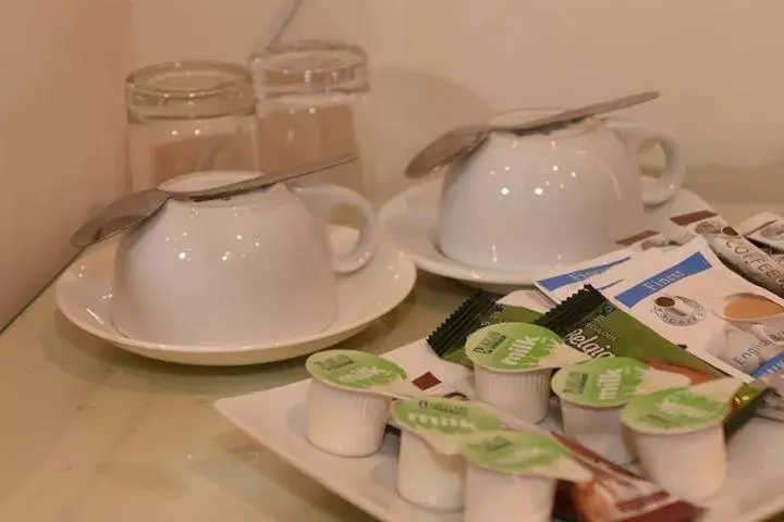 Coffee/tea facilities in Harry's Hotel & Restaurant