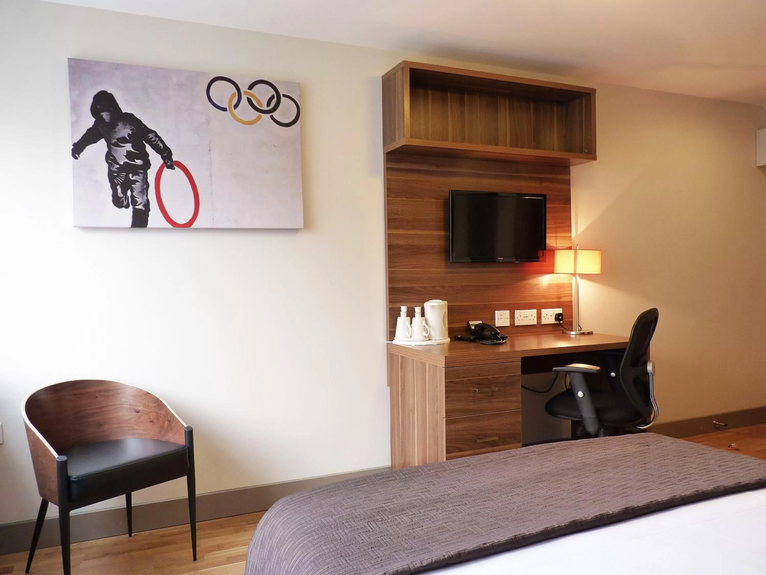 Photo of the whole room in Britannia Study Hotel