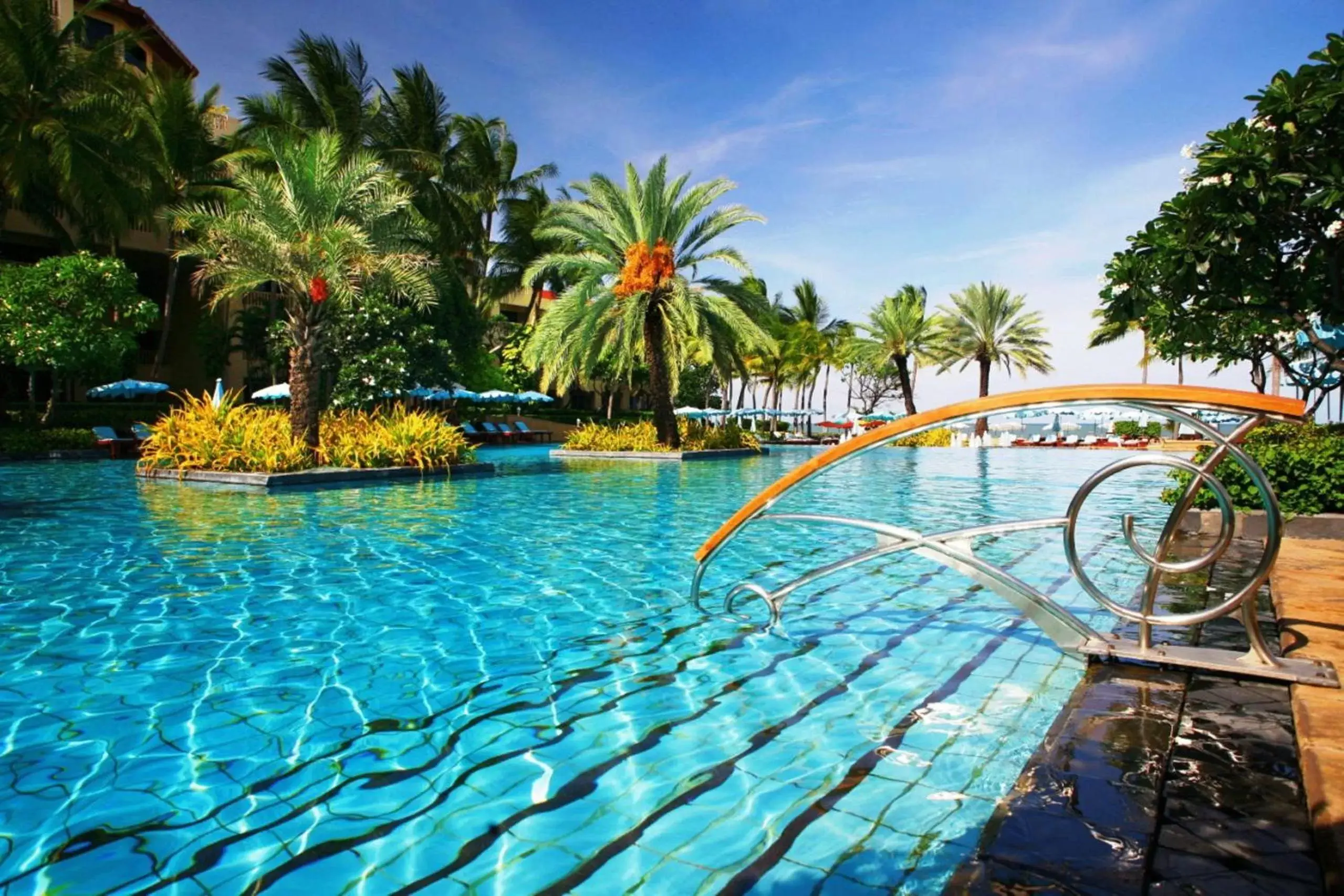 Swimming Pool in Dusit Thani Hua Hin - SHA Extra Plus